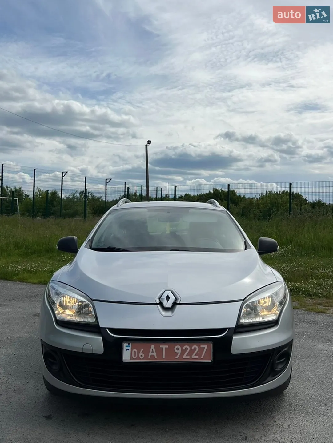 2012 Renault Megane - мініатюра 2