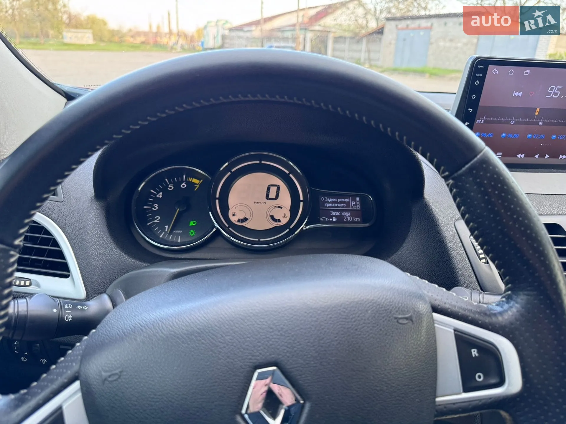 2012 Renault Megane - мініатюра 10