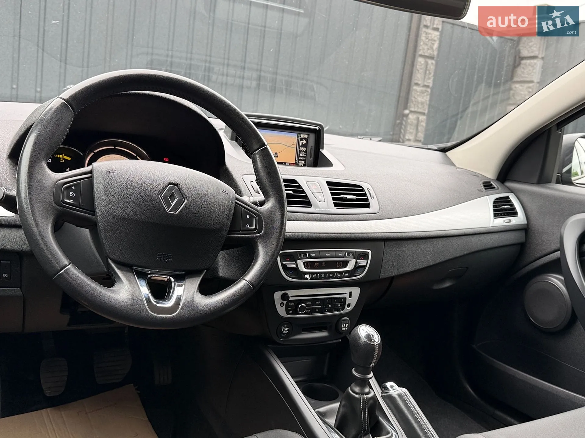 2013 Renault Megane - мініатюра 23
