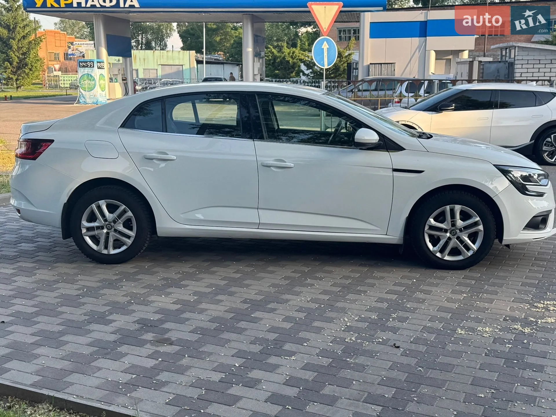 2019 Renault Megane - мініатюра 8