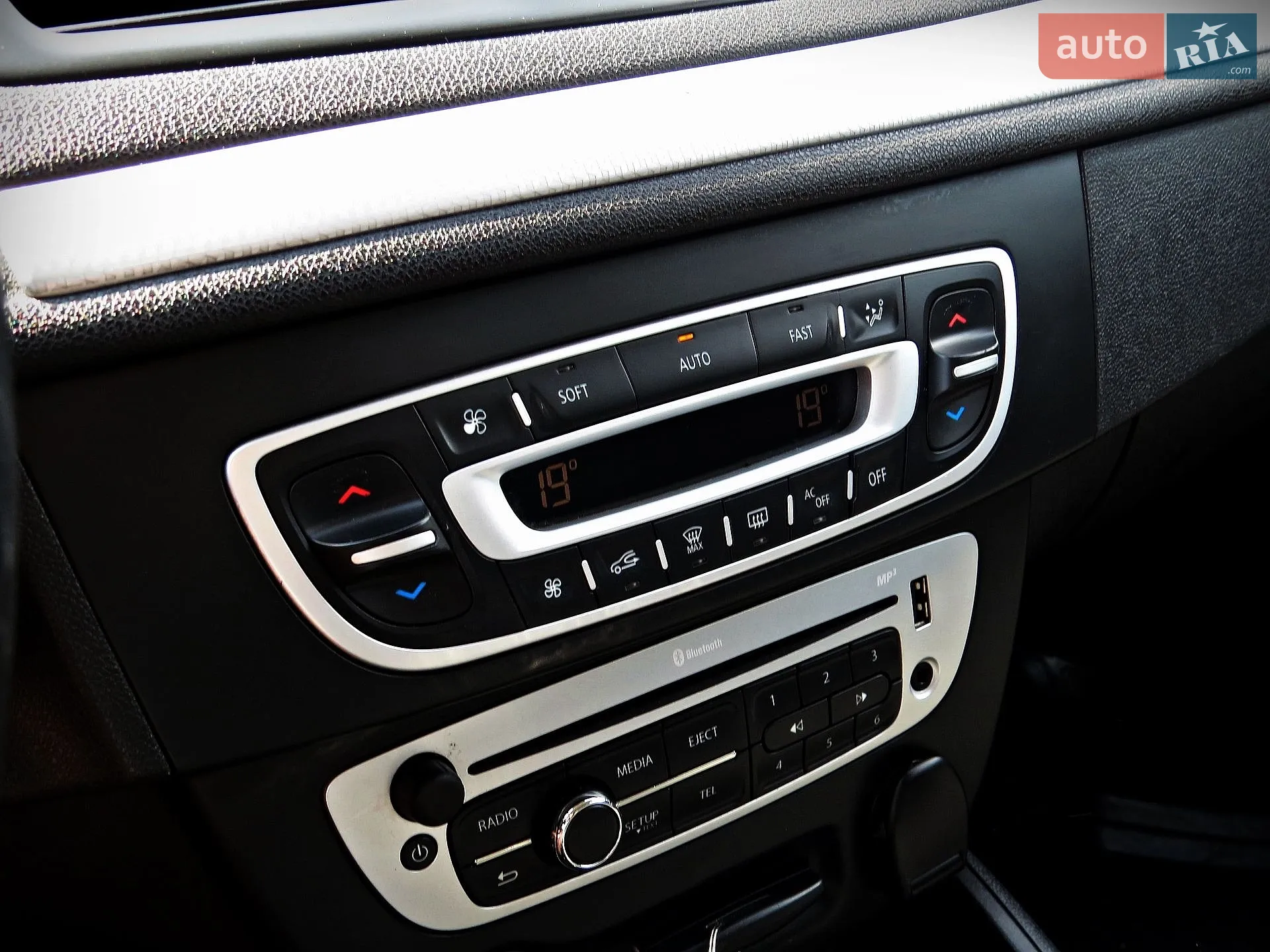 2014 Renault Megane - мініатюра 11