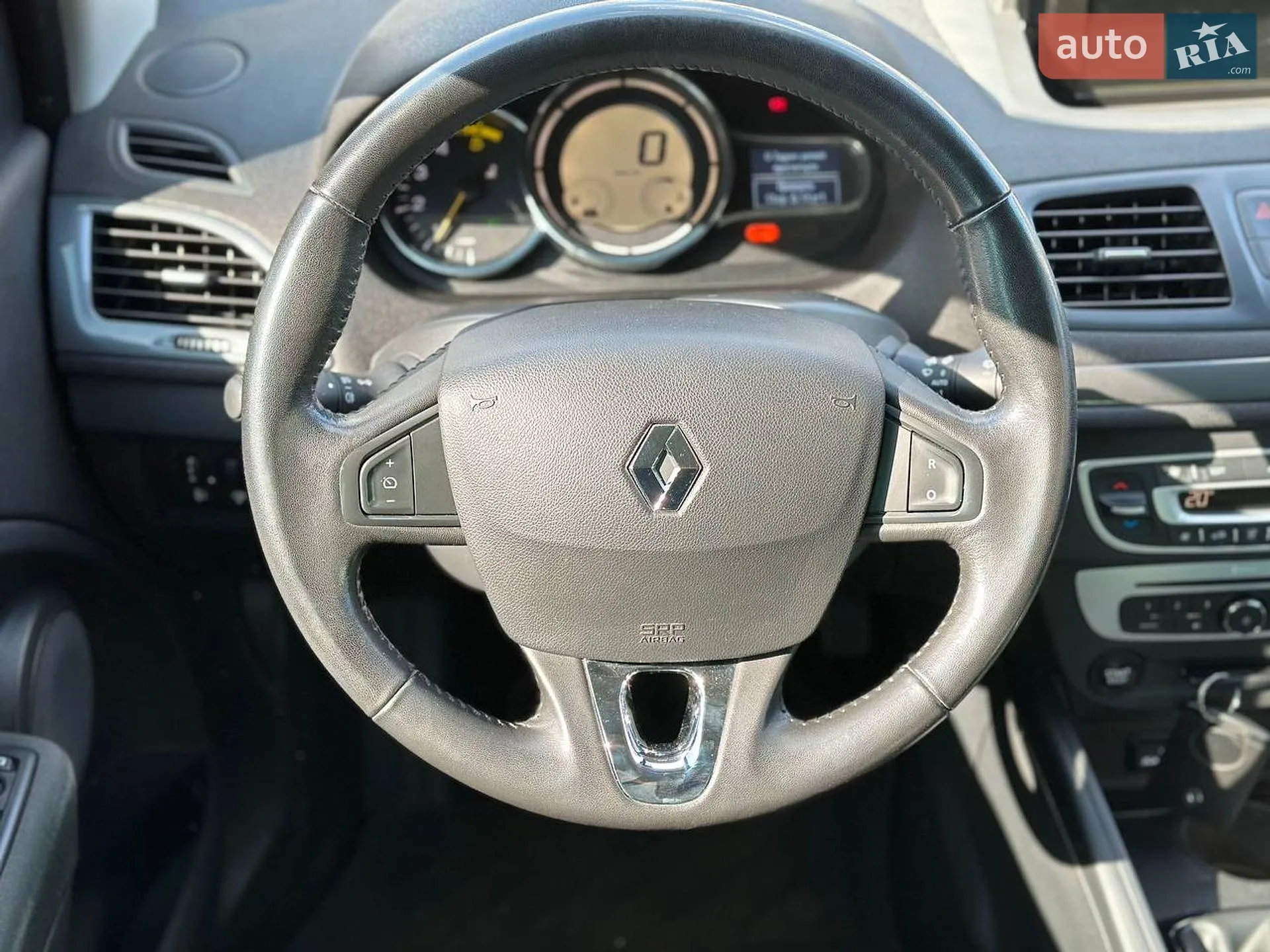 2016 Renault Megane - мініатюра 13