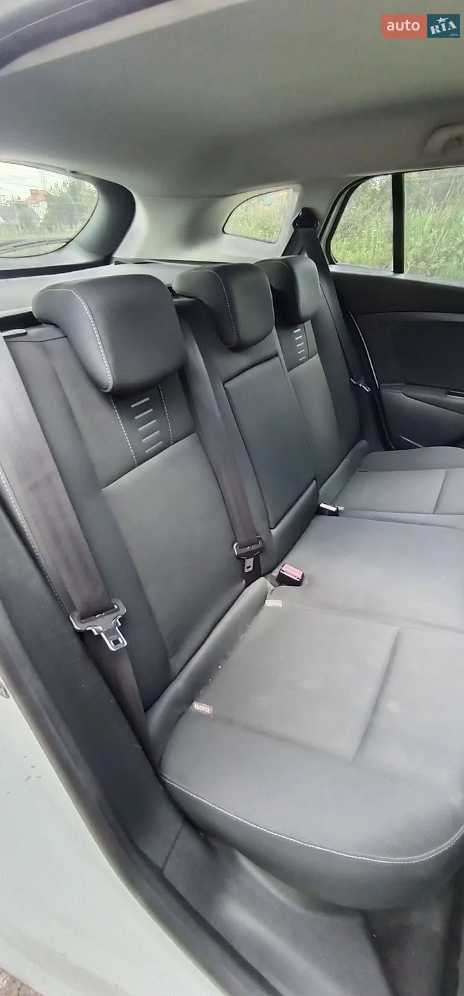 2010 Renault Megane - мініатюра 7