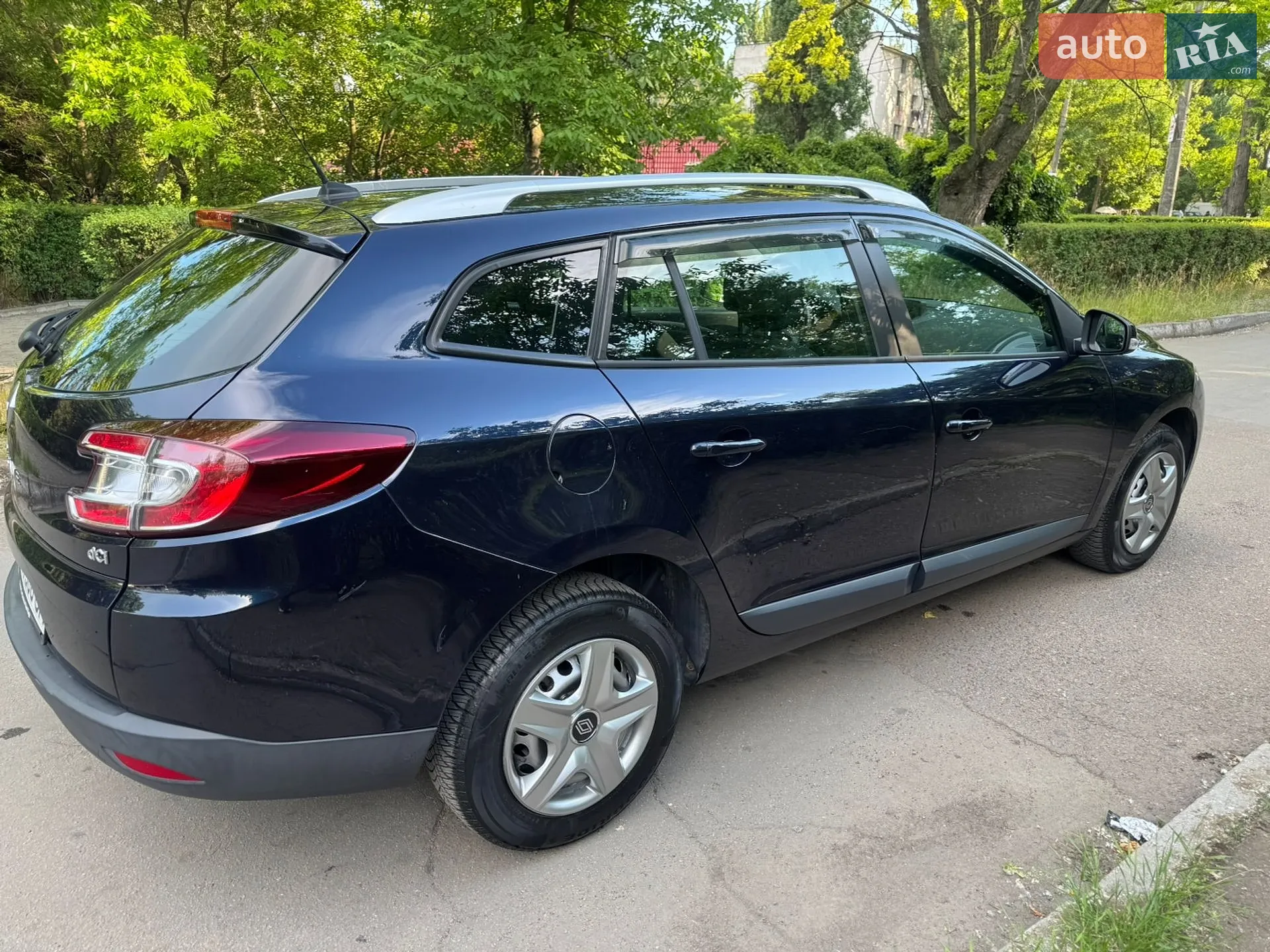2010 Renault Megane - мініатюра 9