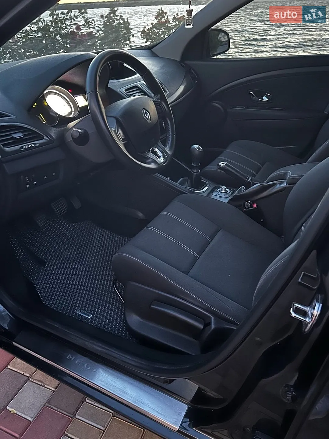 2014 Renault Megane - мініатюра 13