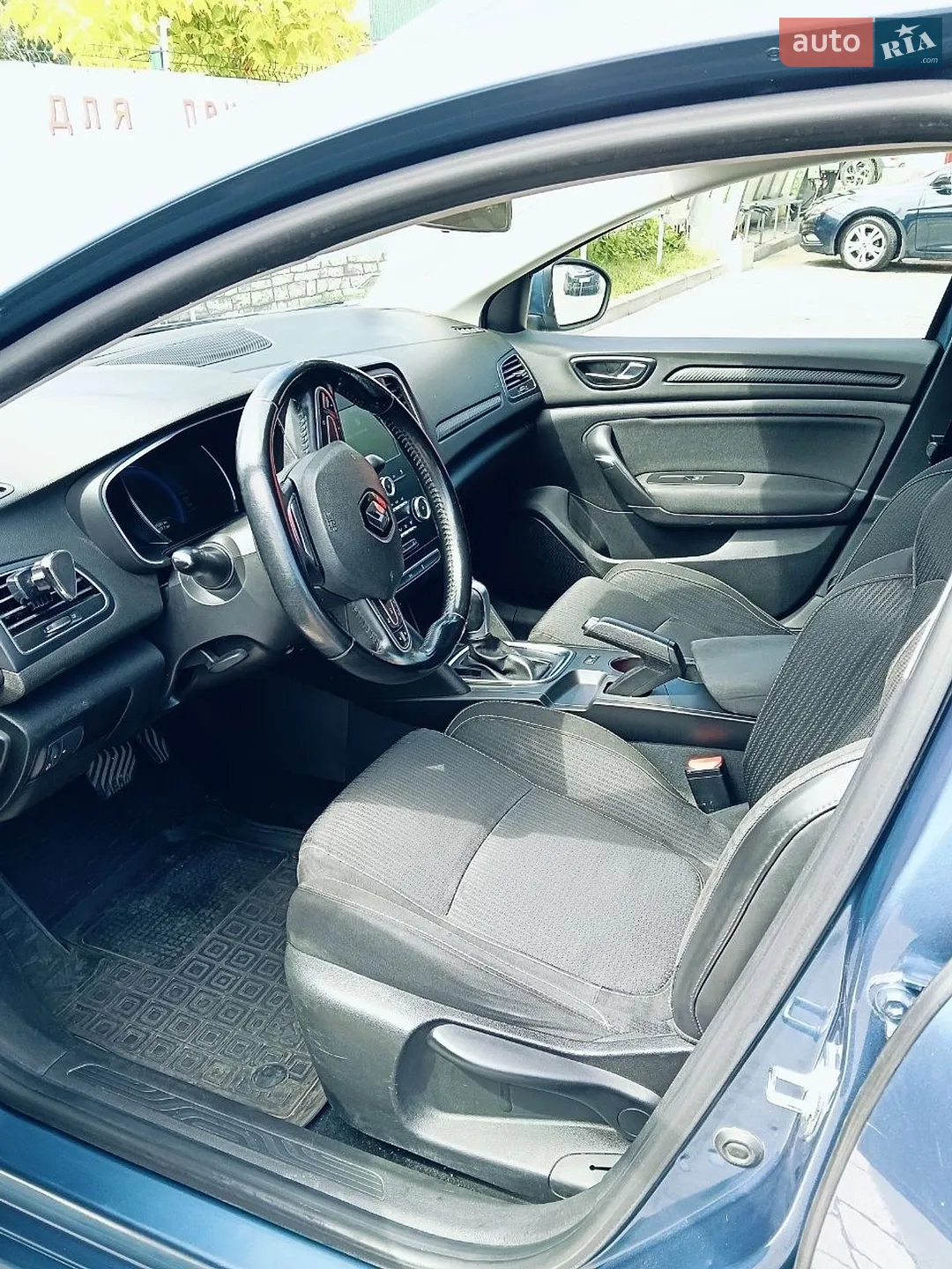 2017 Renault Megane - мініатюра 2