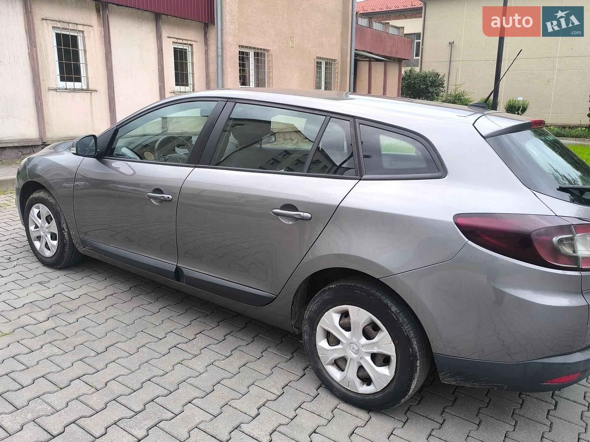 2010 Renault Megane - мініатюра 2