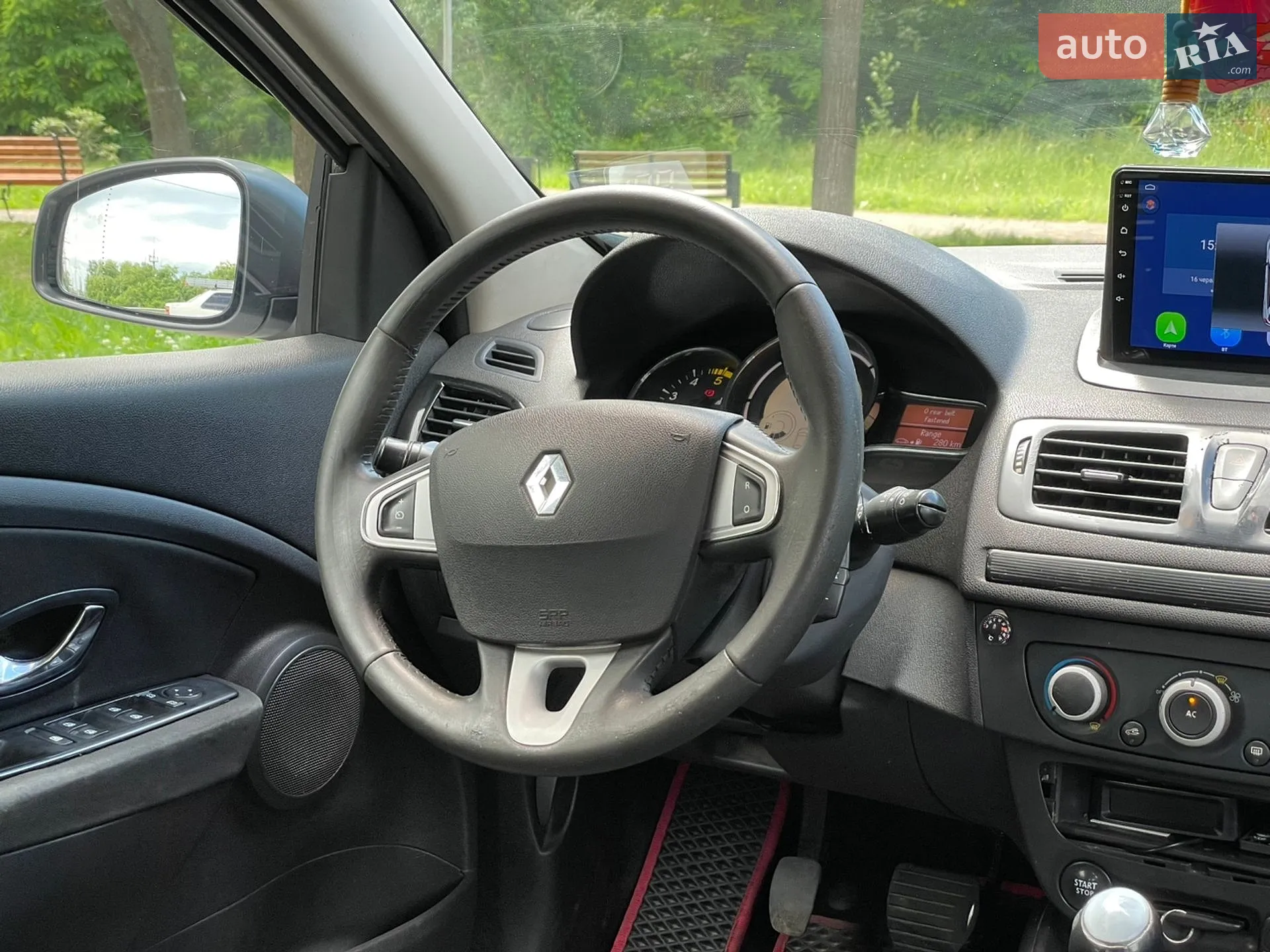 2011 Renault Megane - мініатюра 20