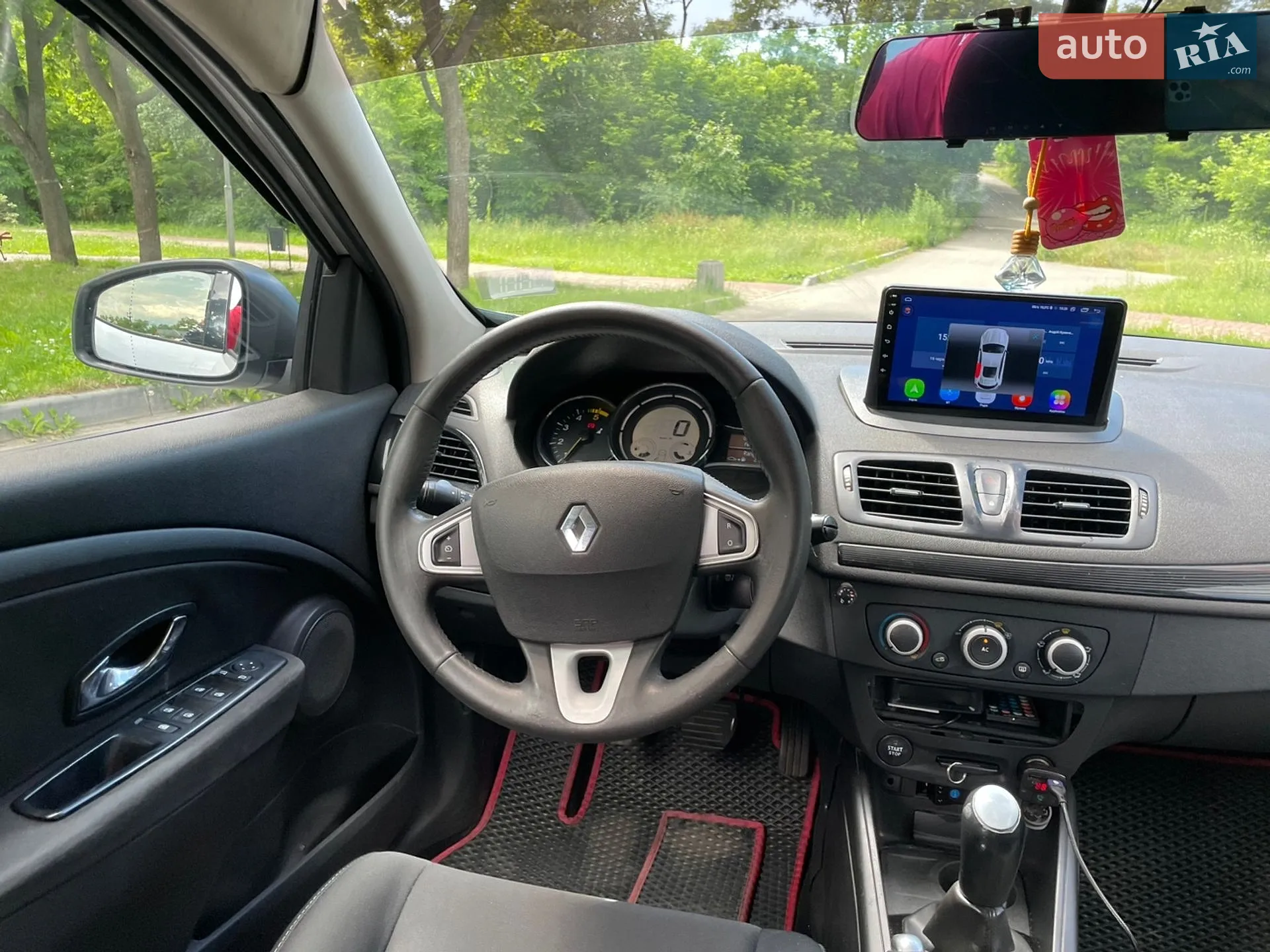 2011 Renault Megane - мініатюра 29