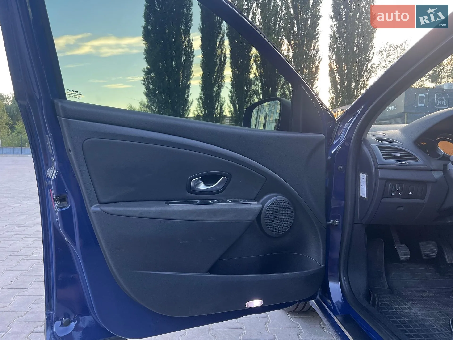 2011 Renault Megane - мініатюра 50