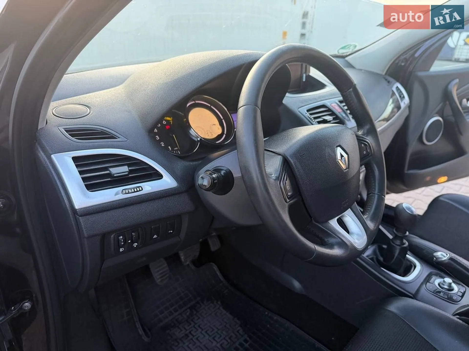2010 Renault Megane - мініатюра 31