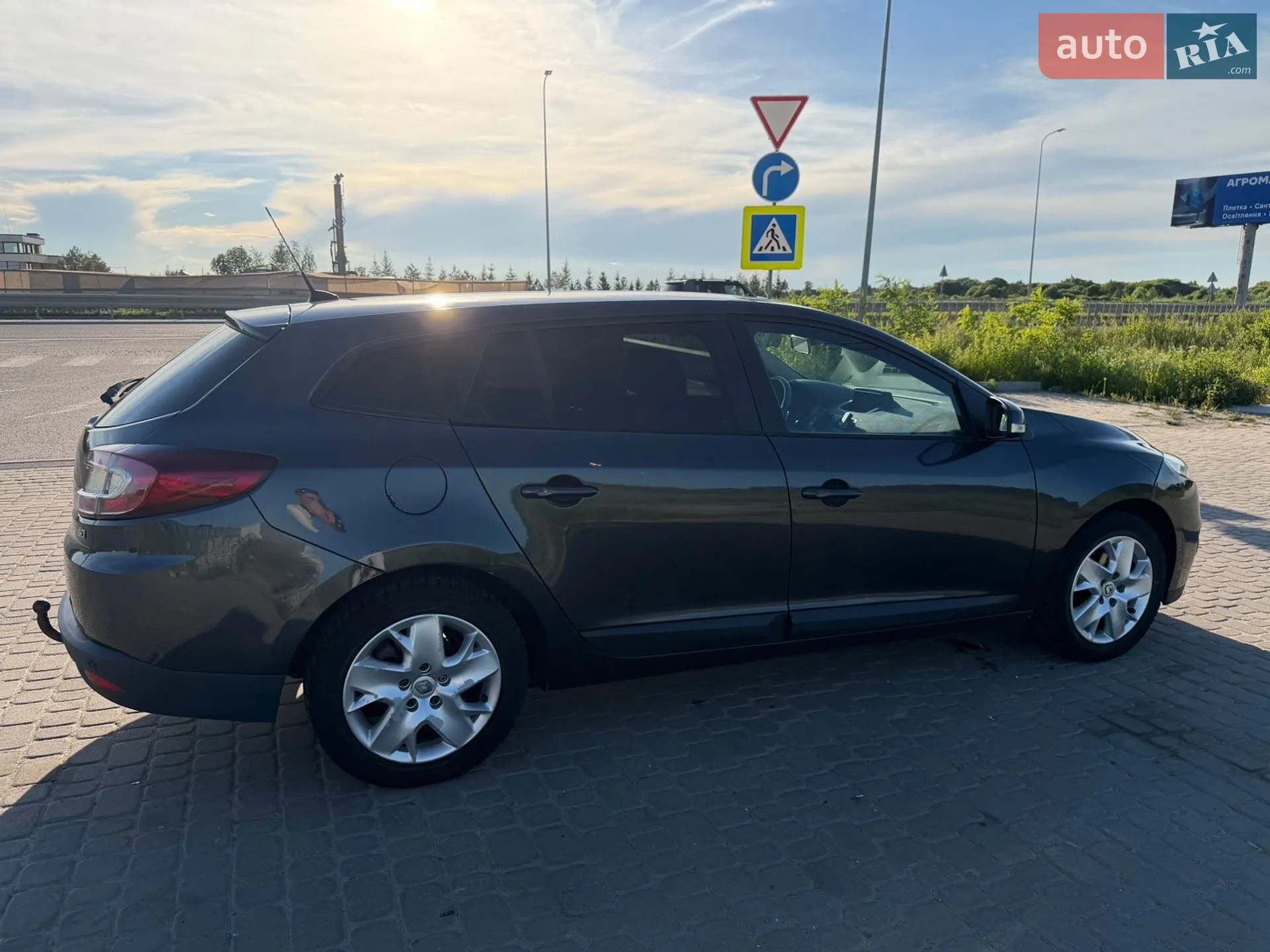 2012 Renault Megane - мініатюра 7