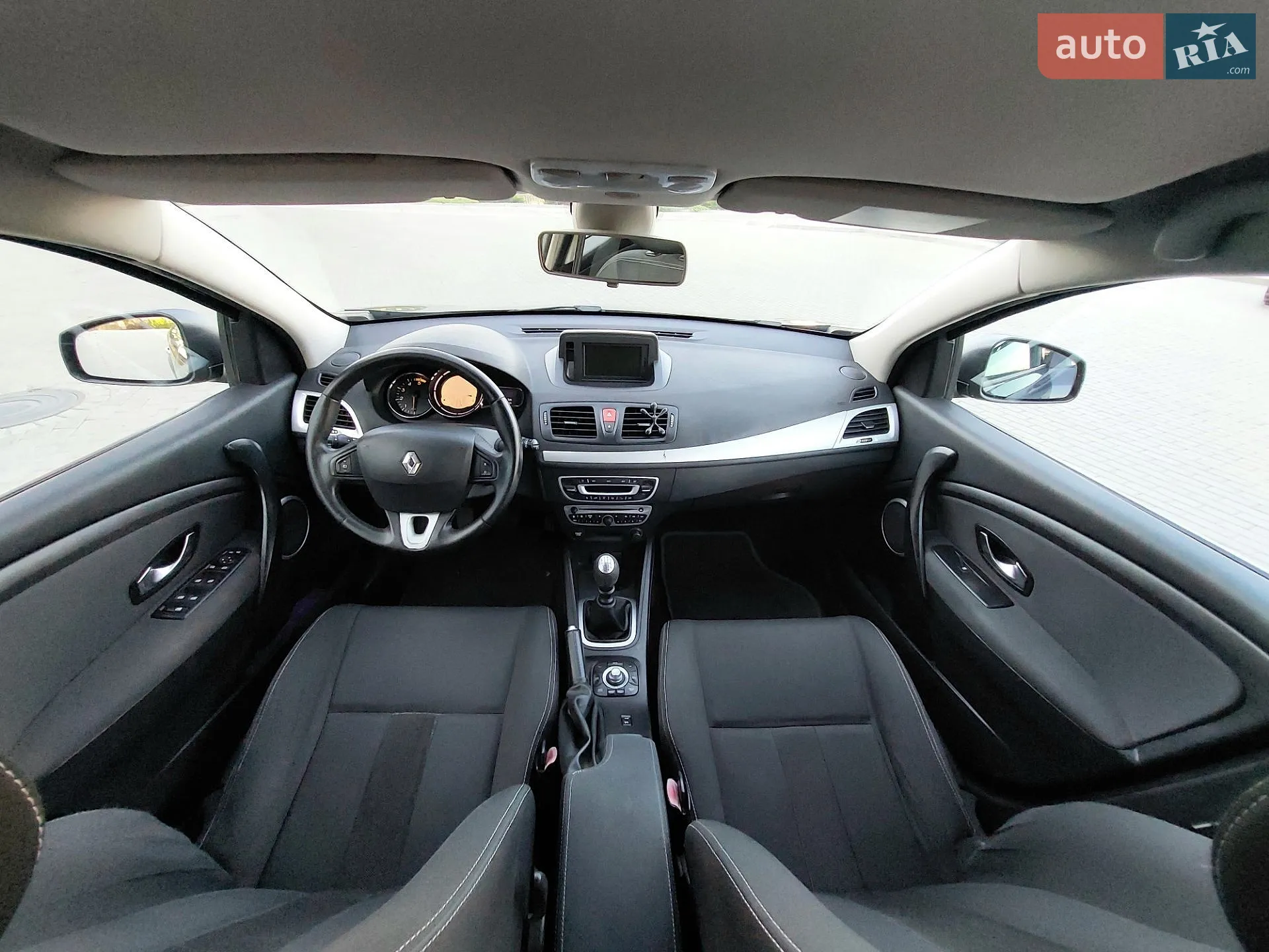 2010 Renault Megane - мініатюра 11
