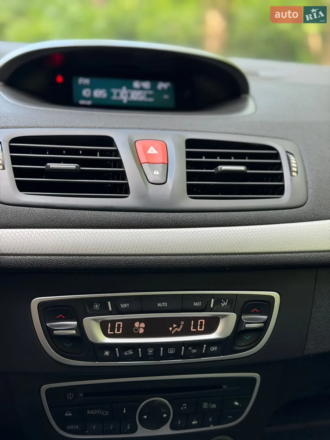 2010 Renault Megane - мініатюра 34
