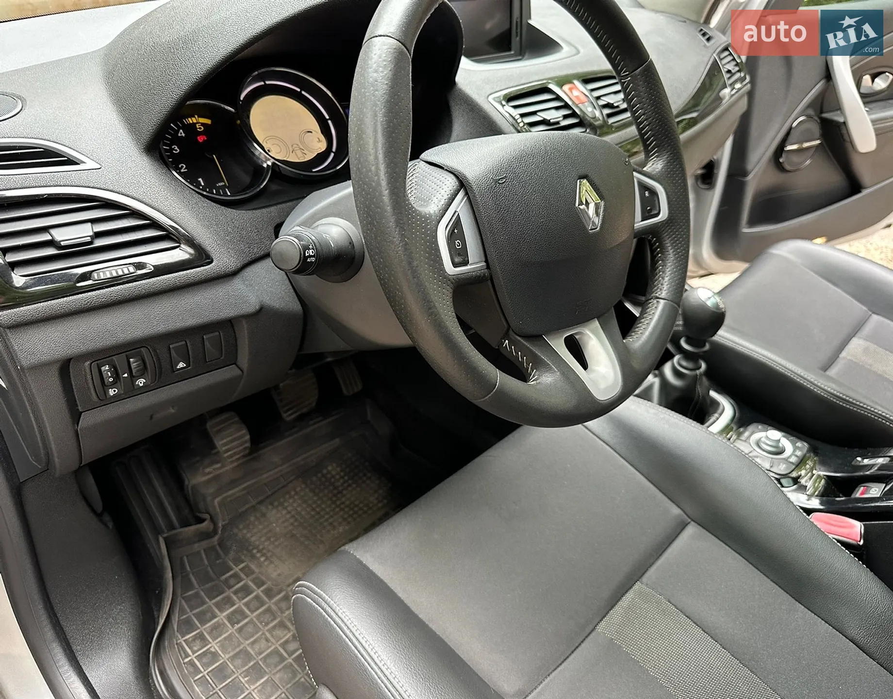 2011 Renault Megane - мініатюра 33