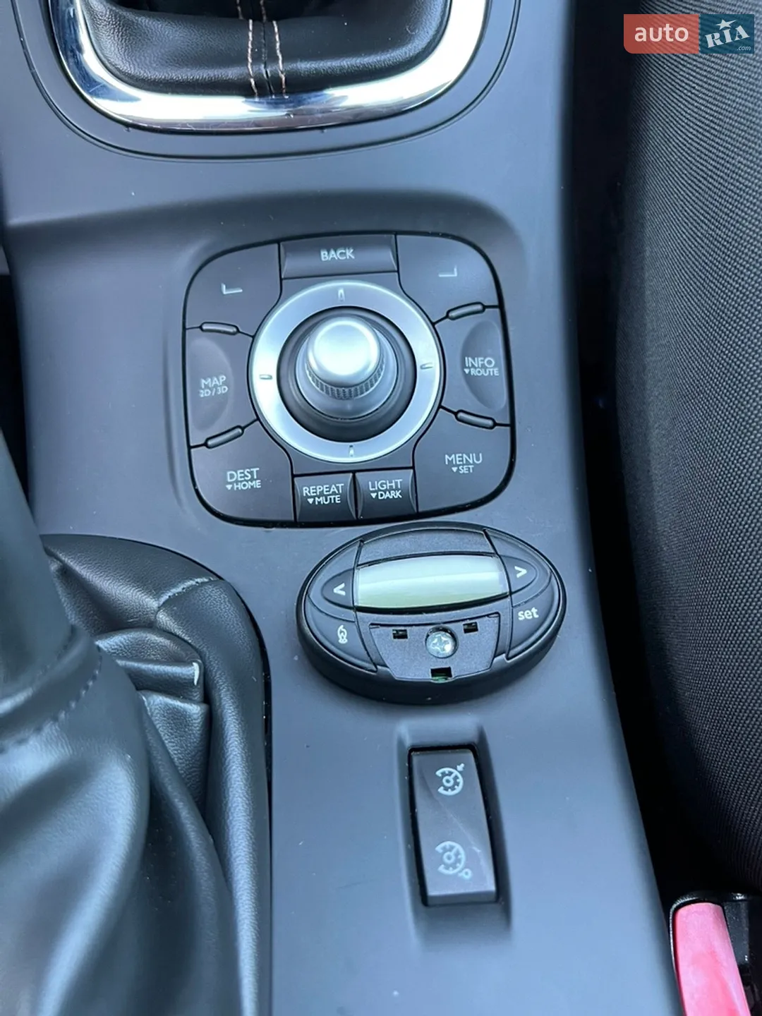 2012 Renault Megane - мініатюра 30