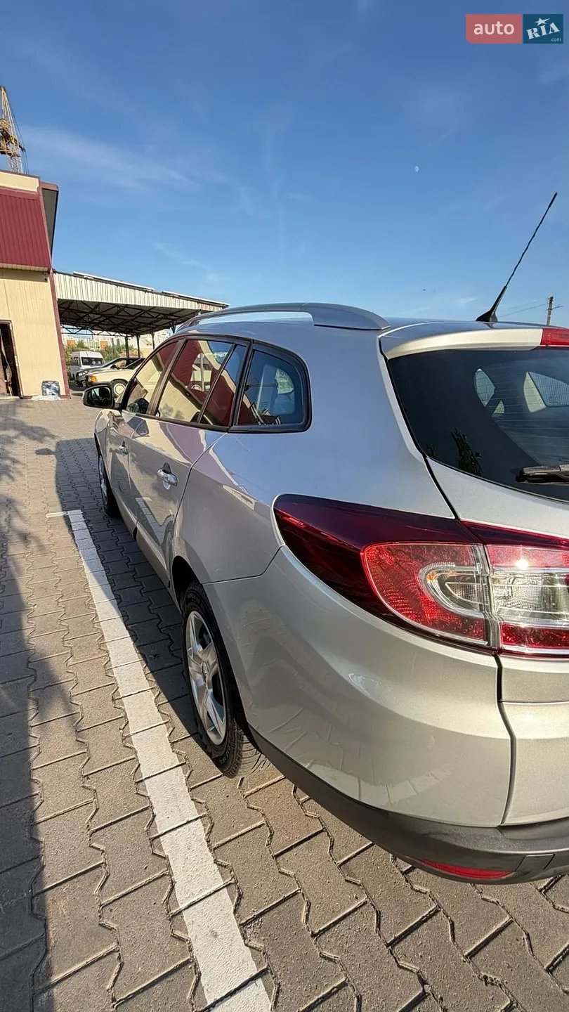 2012 Renault Megane - мініатюра 12