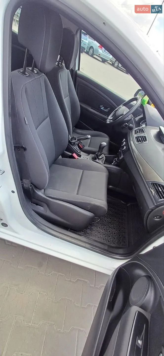 2013 Renault Megane - мініатюра 9