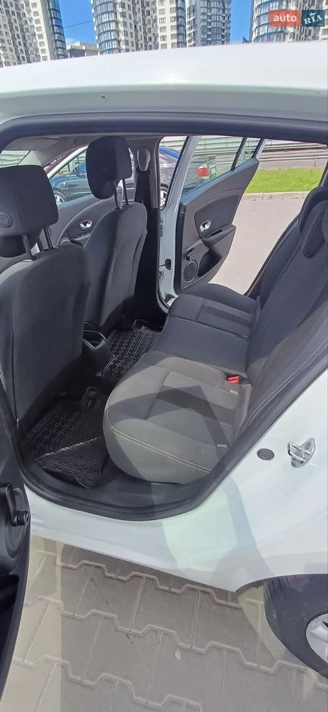 2013 Renault Megane - мініатюра 11
