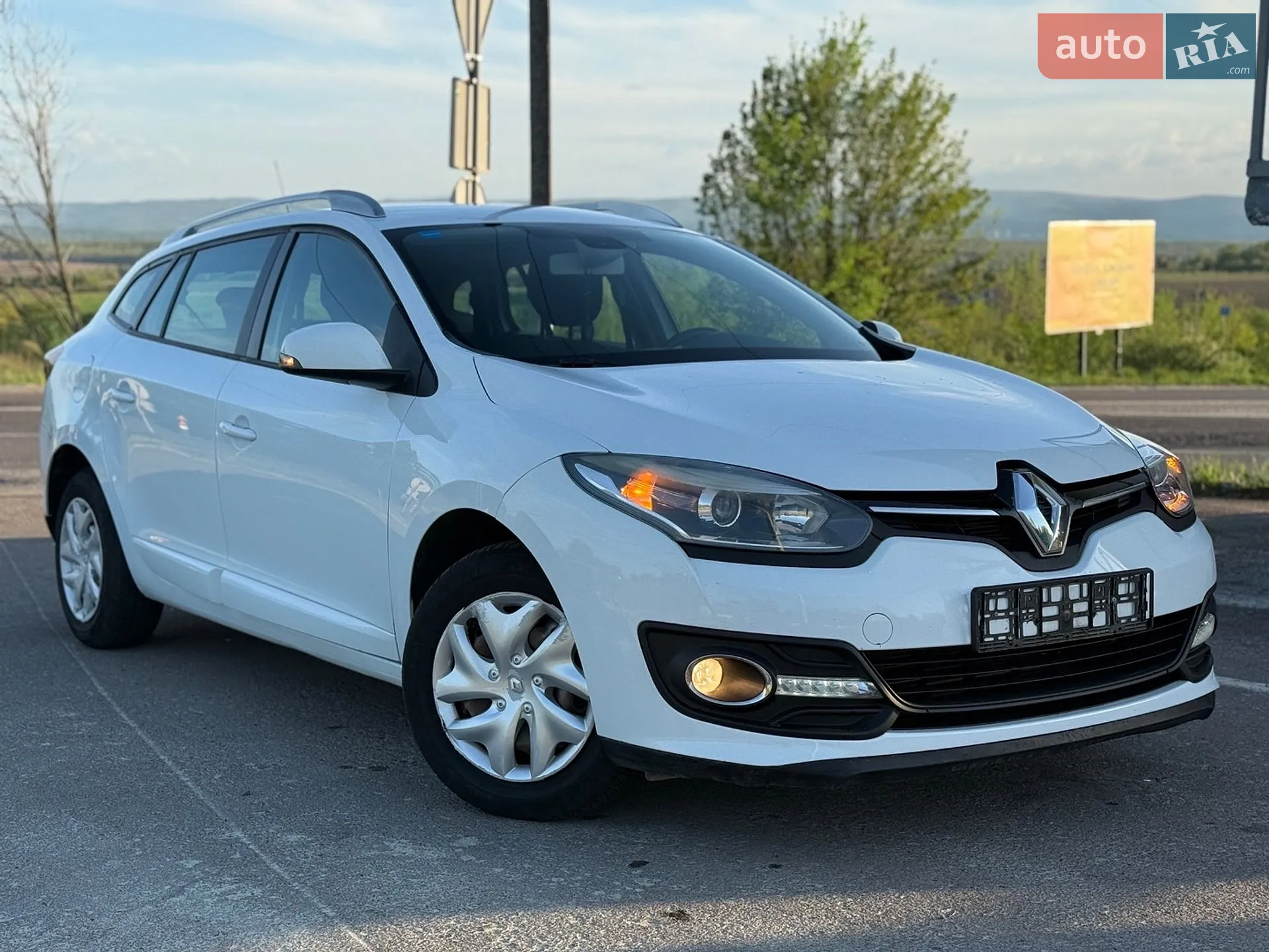 2014 Renault Megane - мініатюра 21
