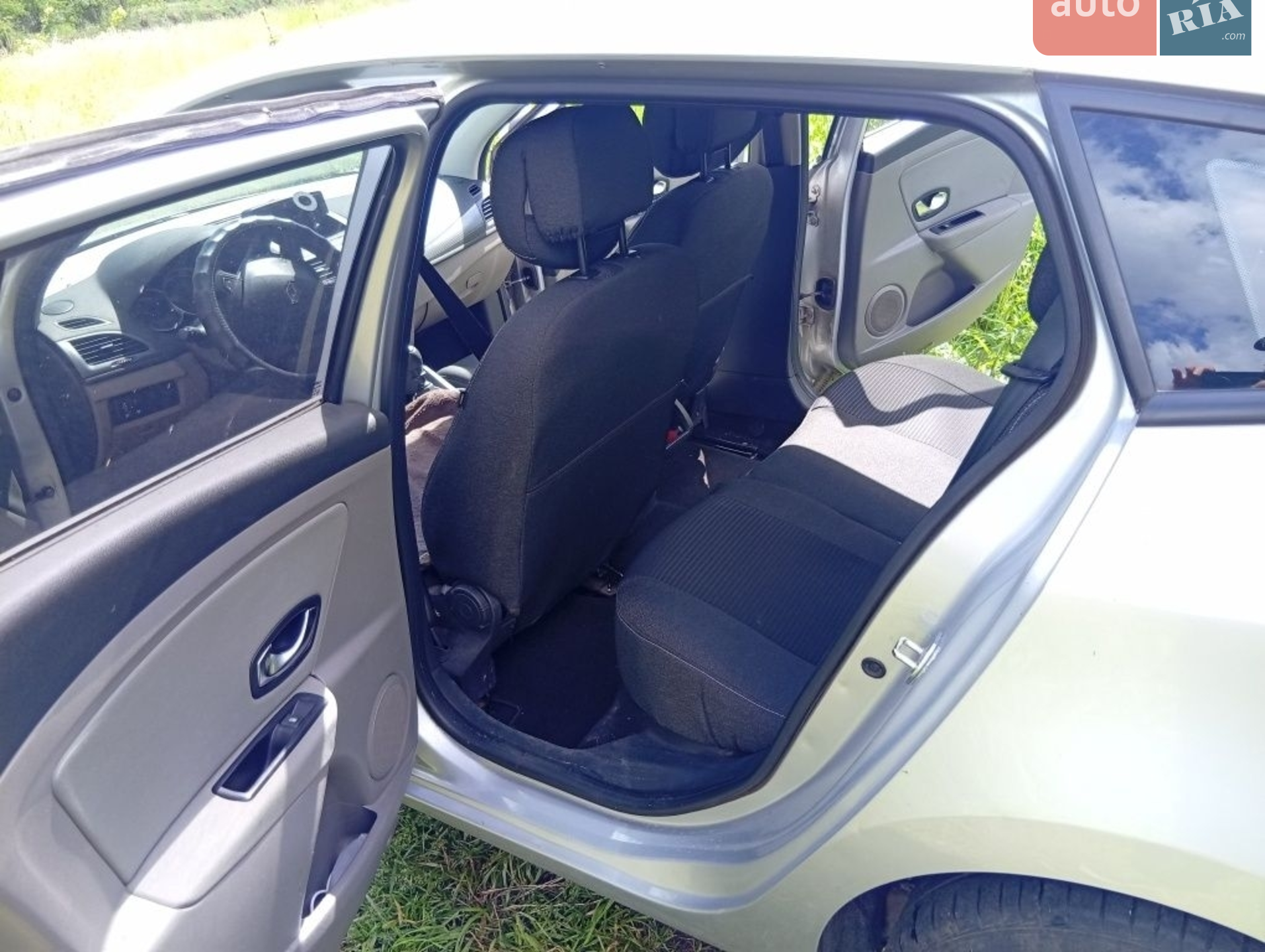 2010 Renault Megane - мініатюра 8