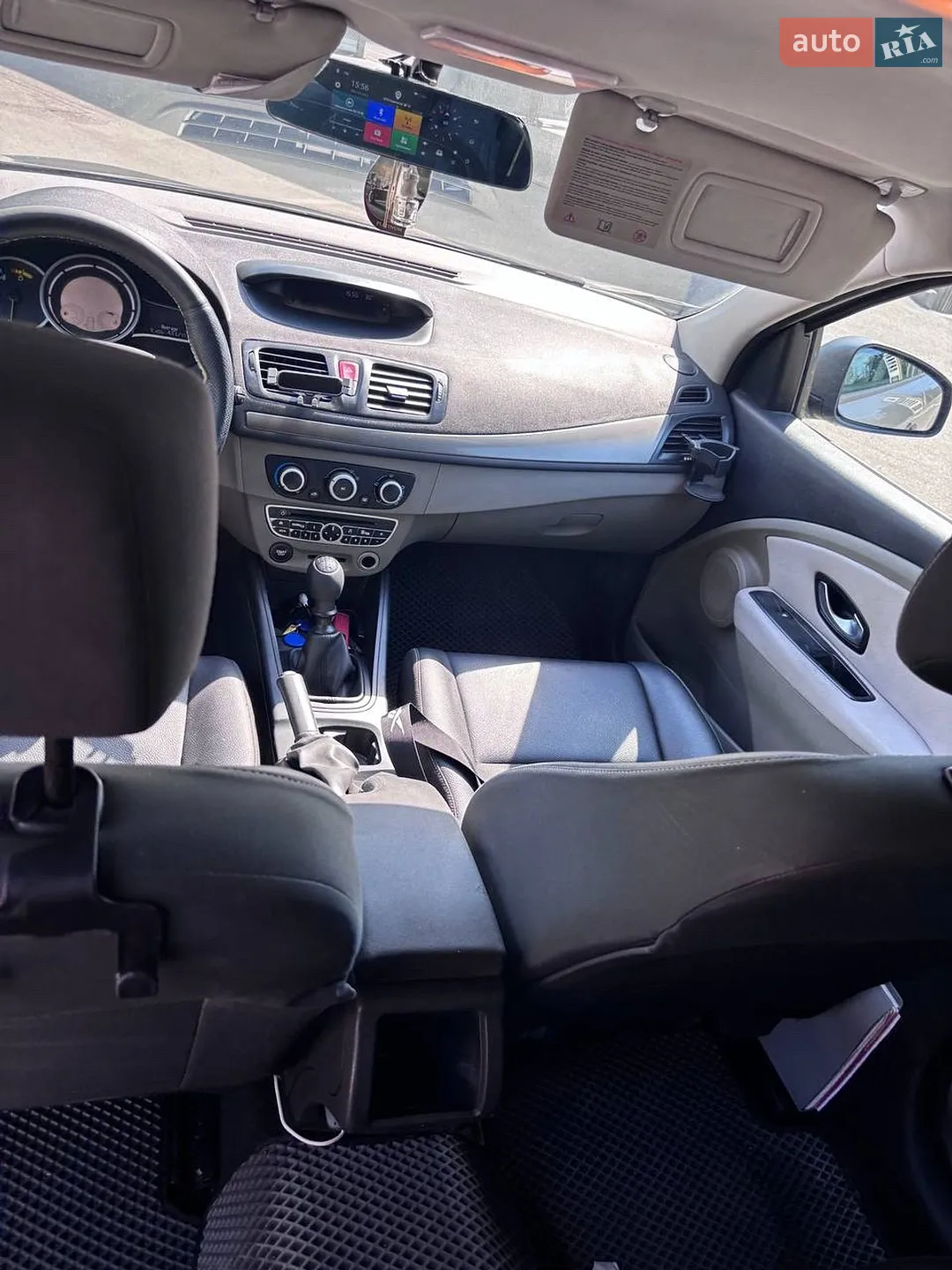 2010 Renault Megane - мініатюра 11