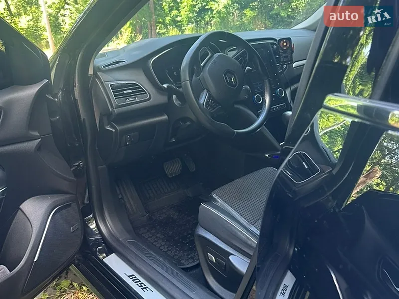 Renault Megane 2017 VIN VF1RFB00958148804 фото оголошення 12 з 46