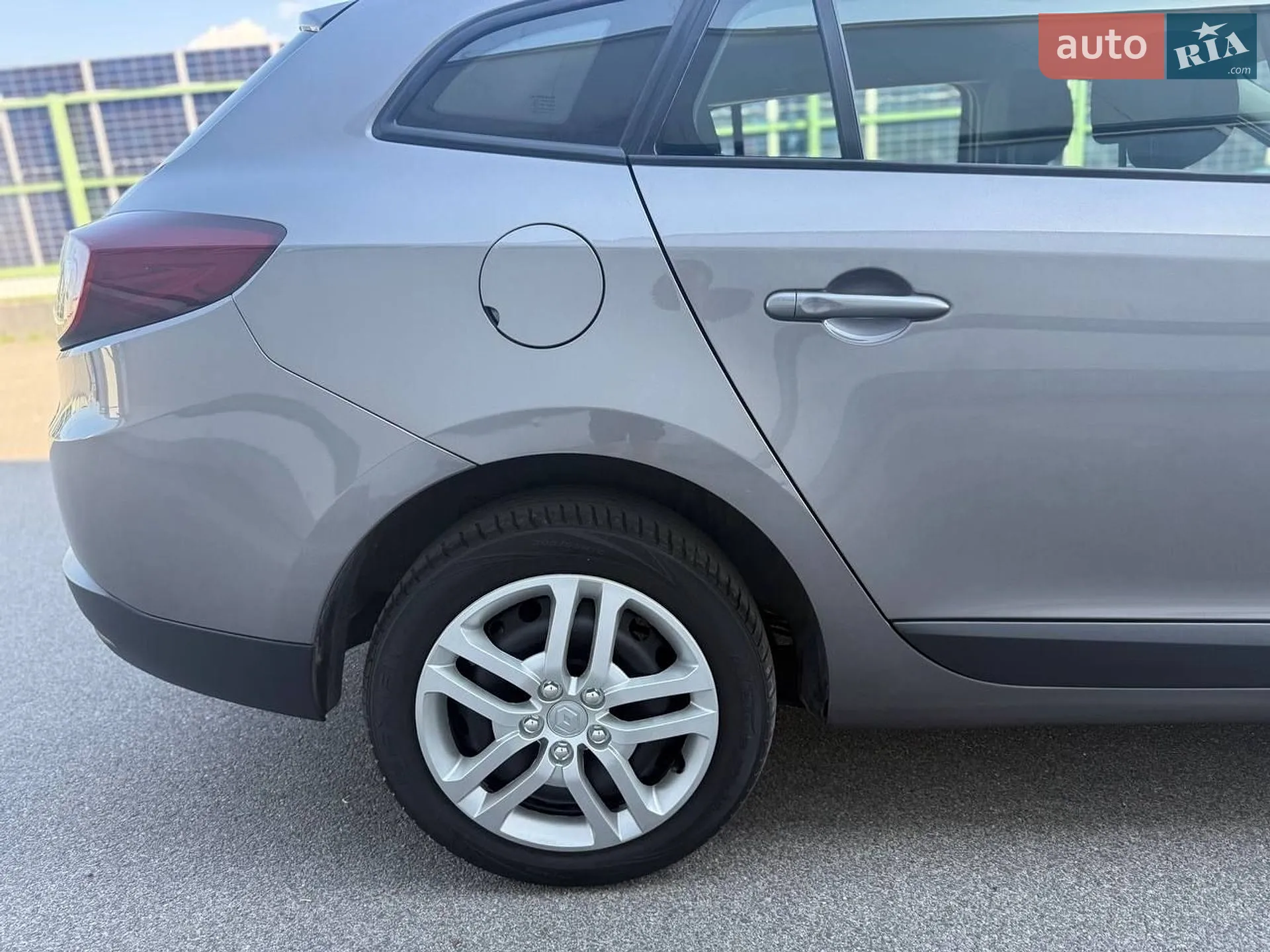 2011 Renault Megane - мініатюра 29