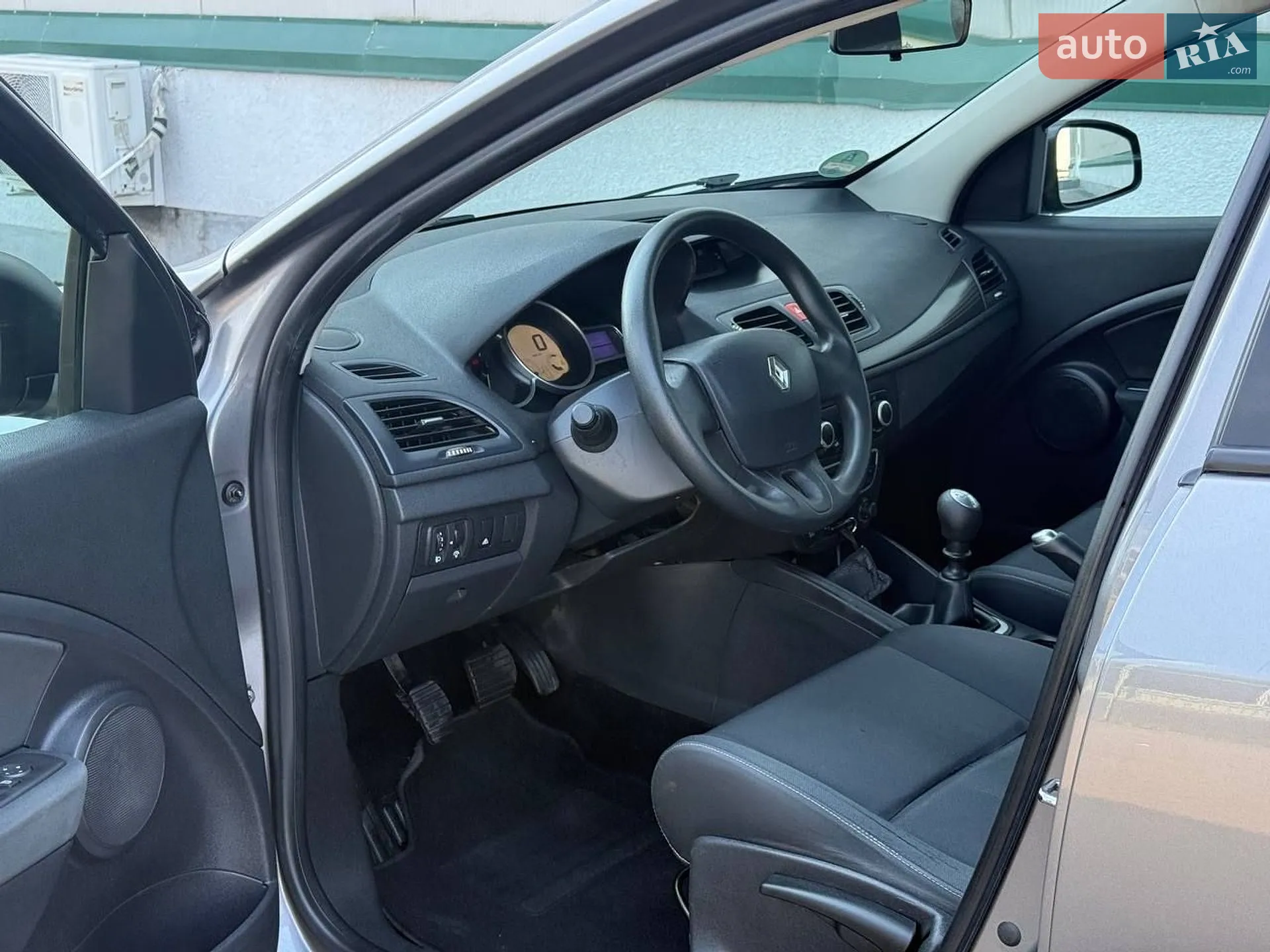 2011 Renault Megane - мініатюра 36