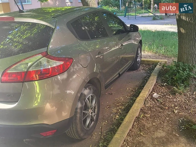 Renault Megane 2014 VIN VF1BZAL0E50657958 фото оголошення 16 з 47