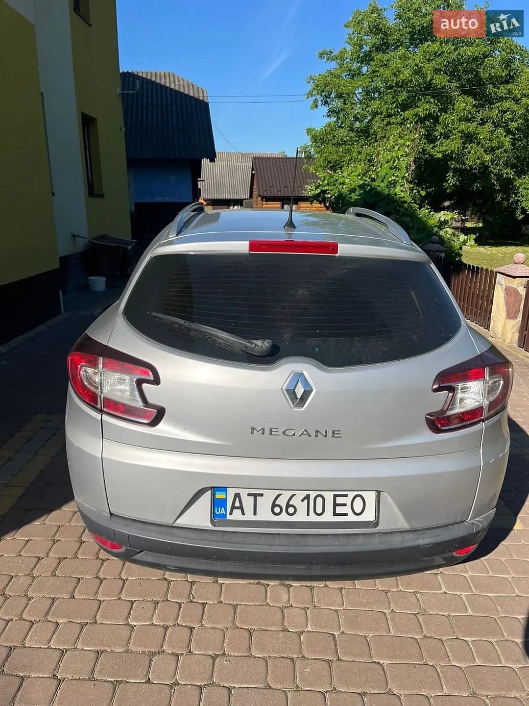 2010 Renault Megane - мініатюра 2