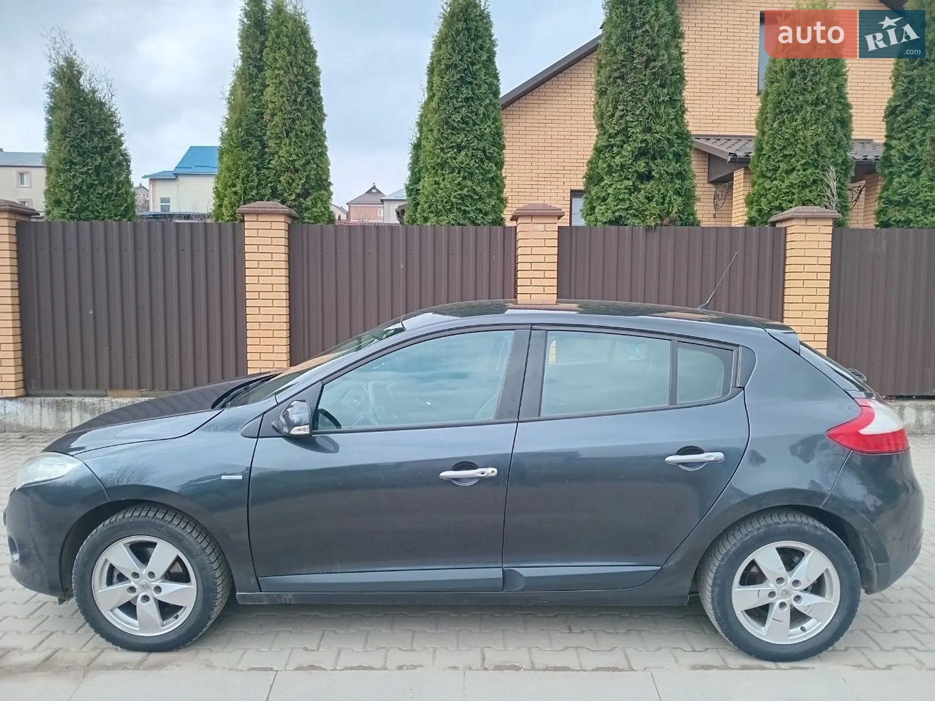 2010 Renault Megane - мініатюра 8