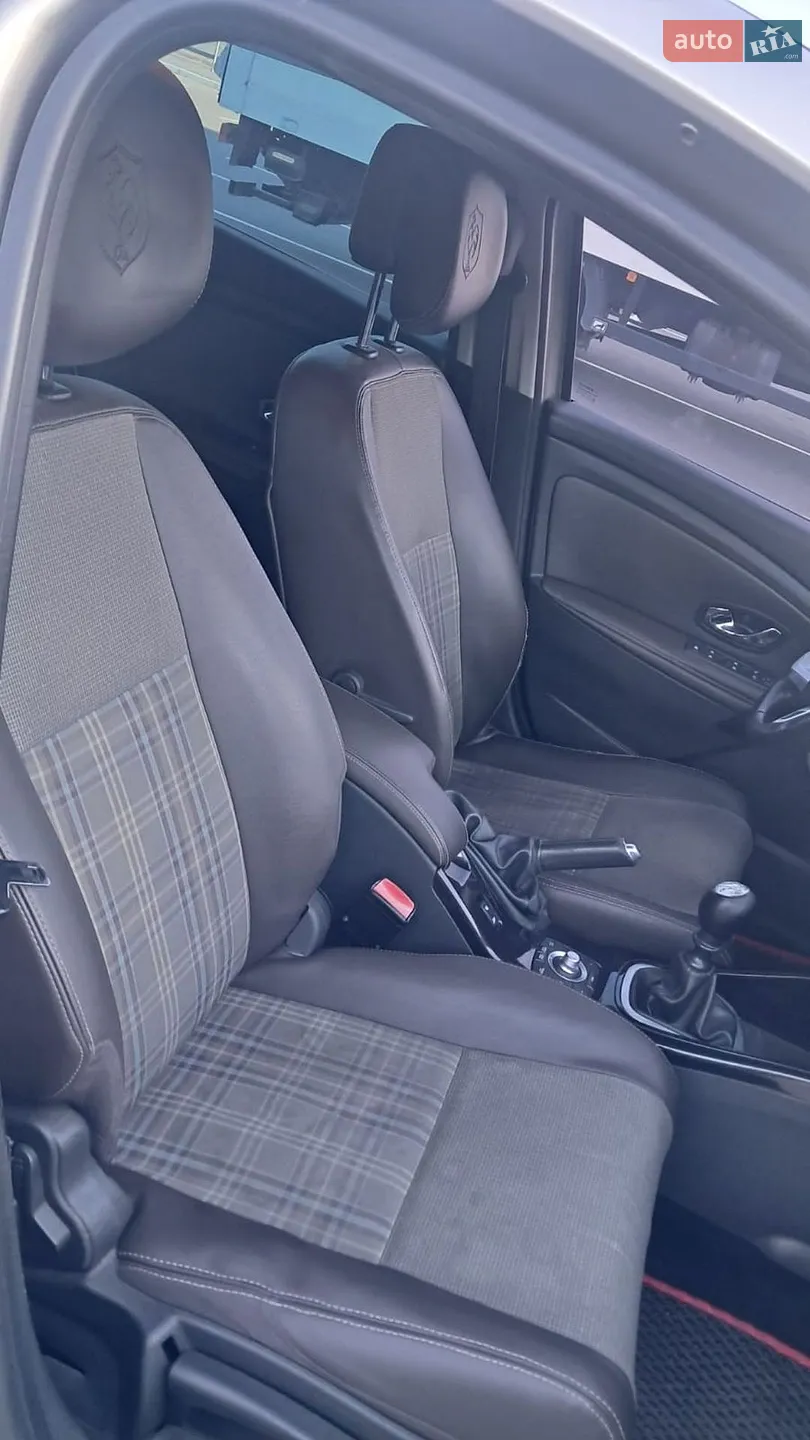 2012 Renault Megane - мініатюра 26