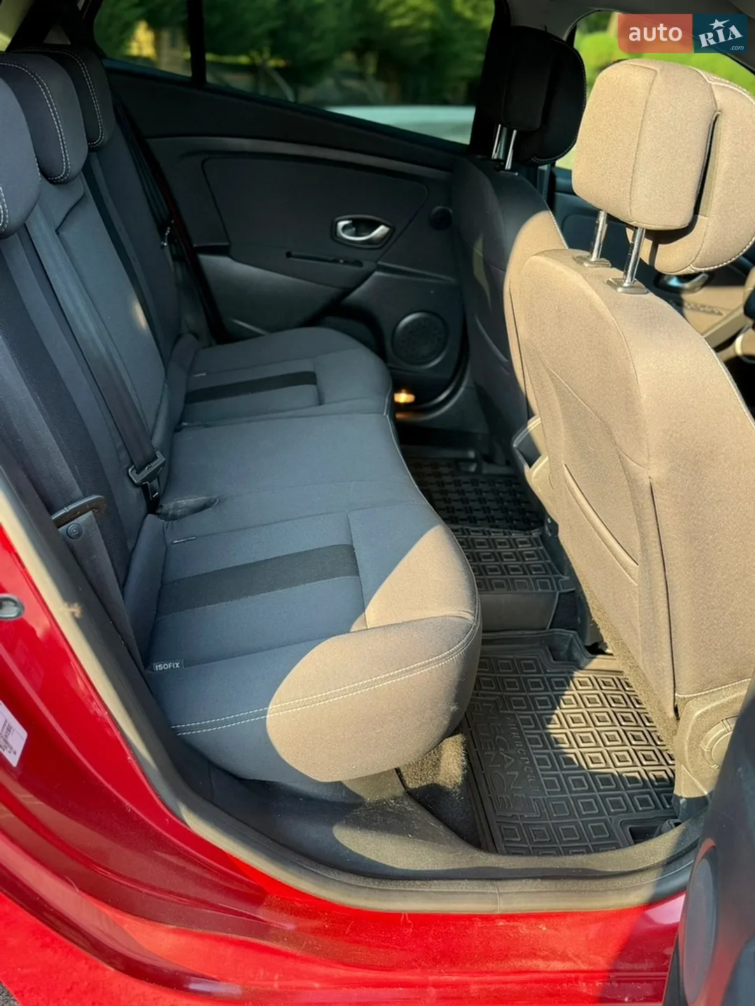 2010 Renault Megane - мініатюра 19