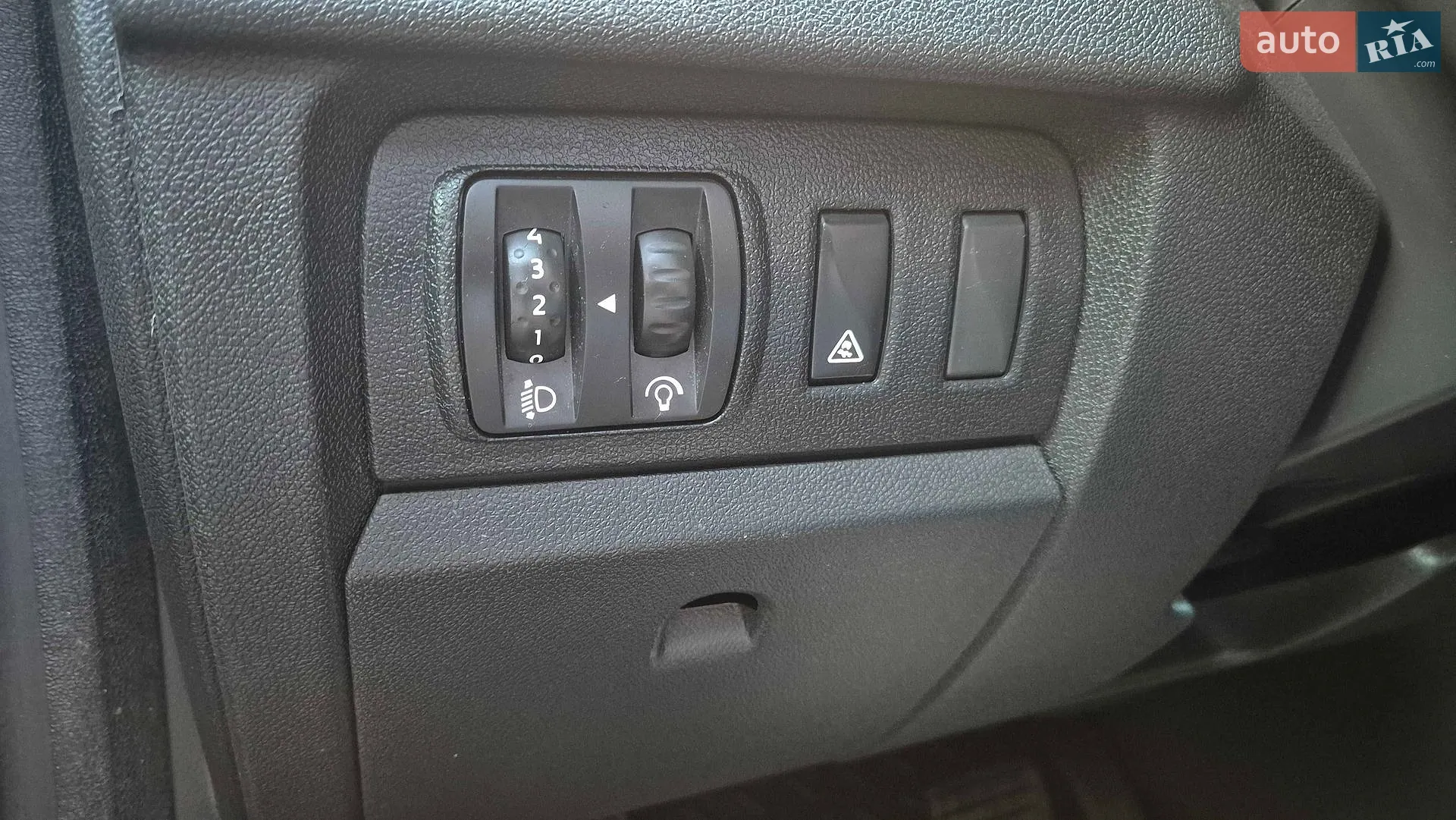 2014 Renault Megane - мініатюра 12
