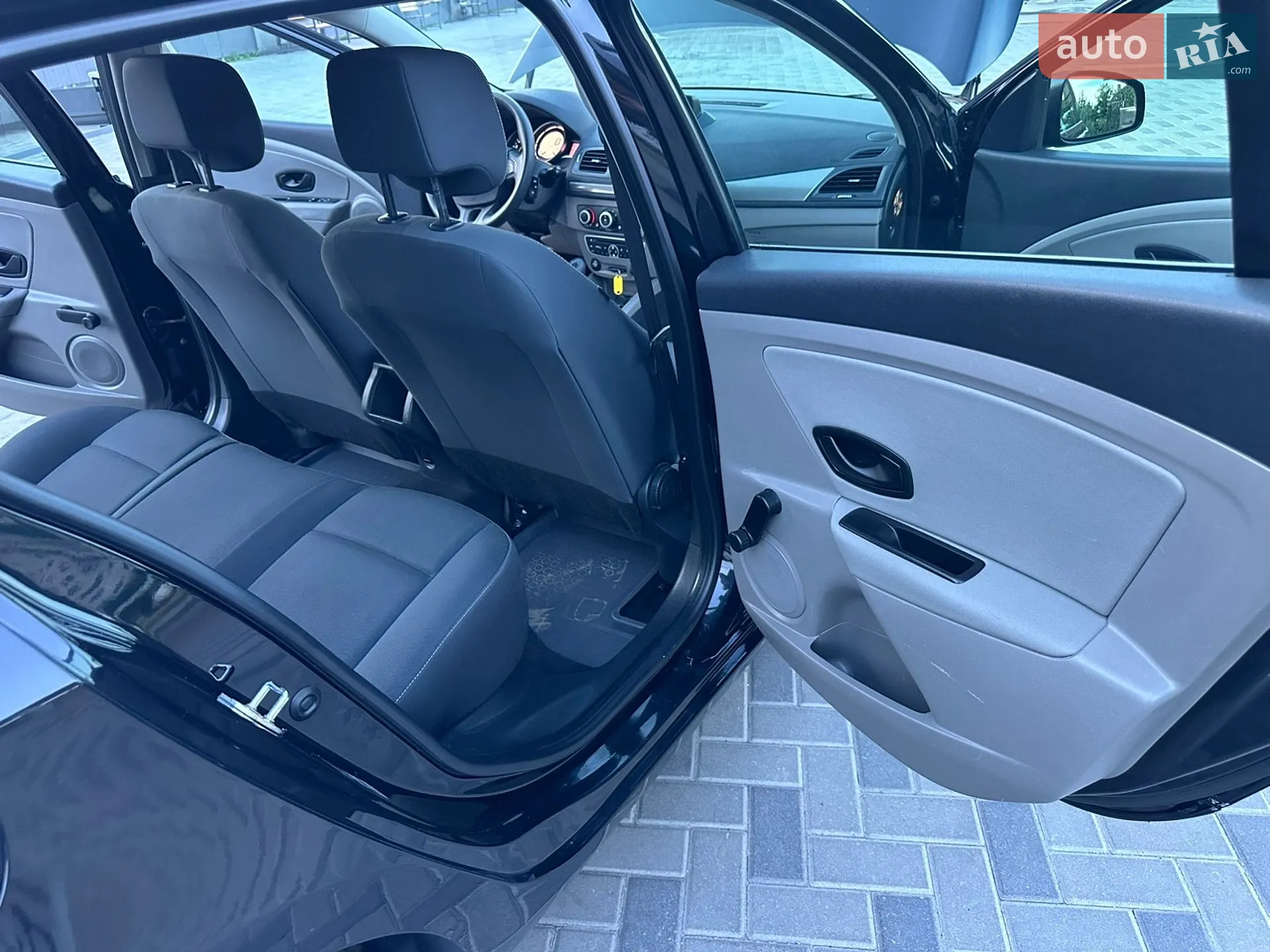 2012 Renault Megane - мініатюра 13