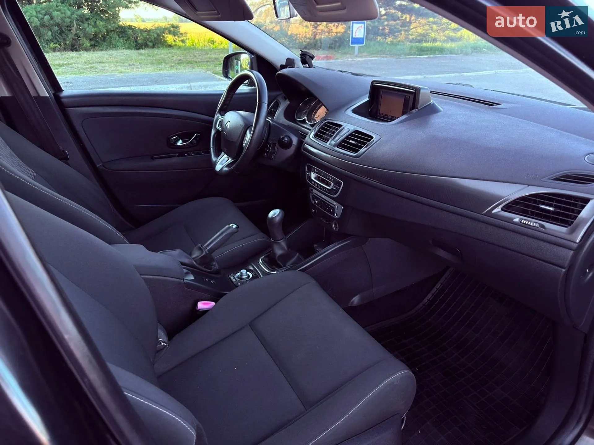 2012 Renault Megane - мініатюра 21