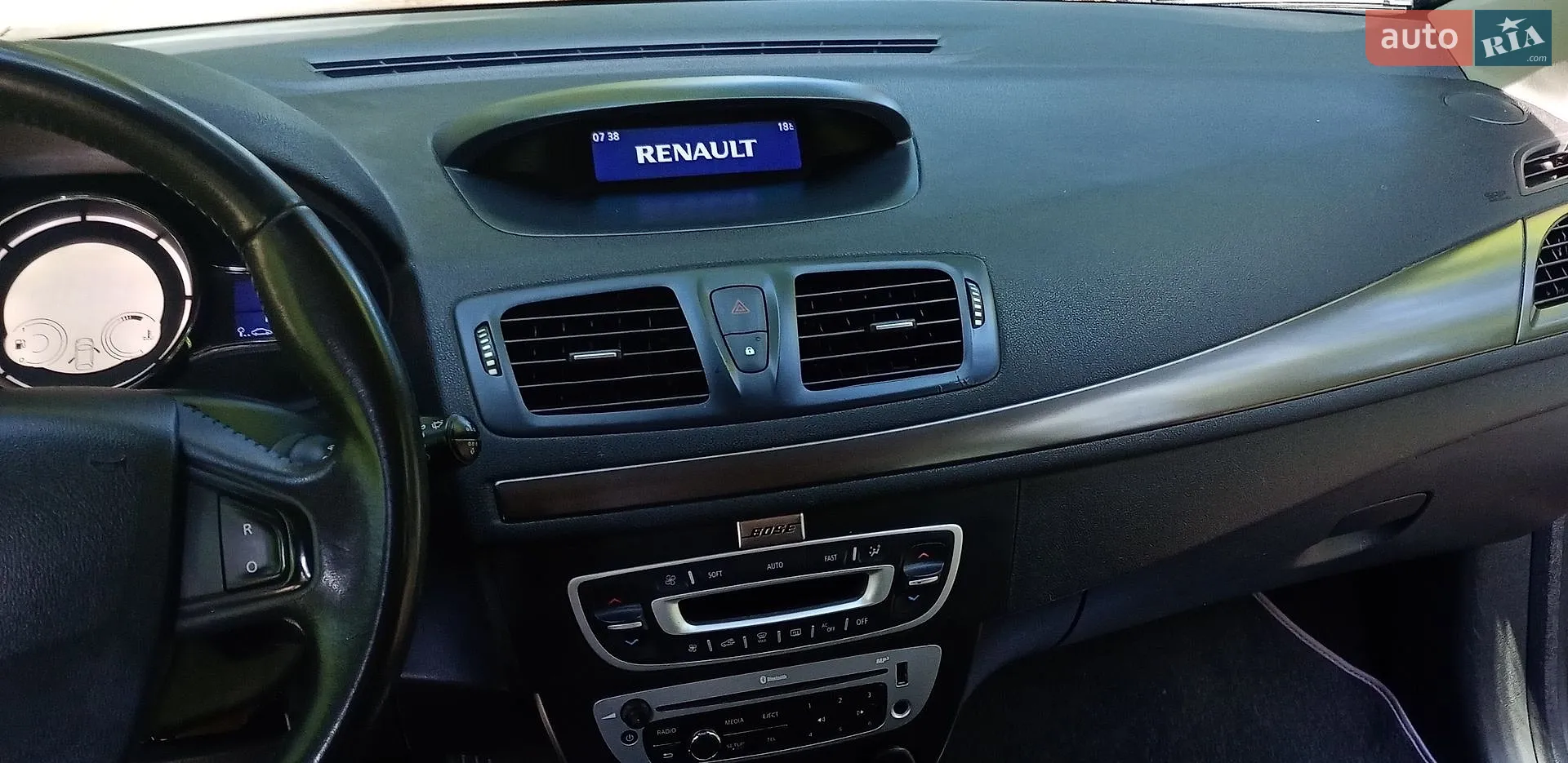 2015 Renault Megane - мініатюра 27