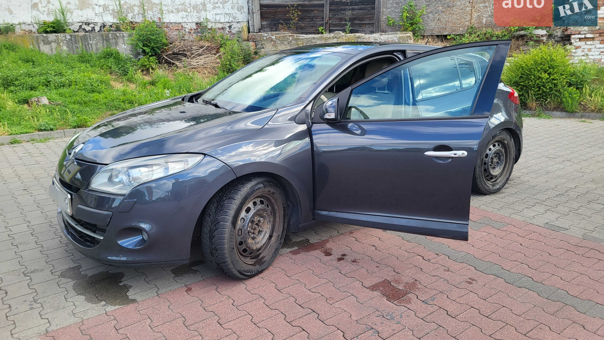 2011 Renault Megane - мініатюра 21