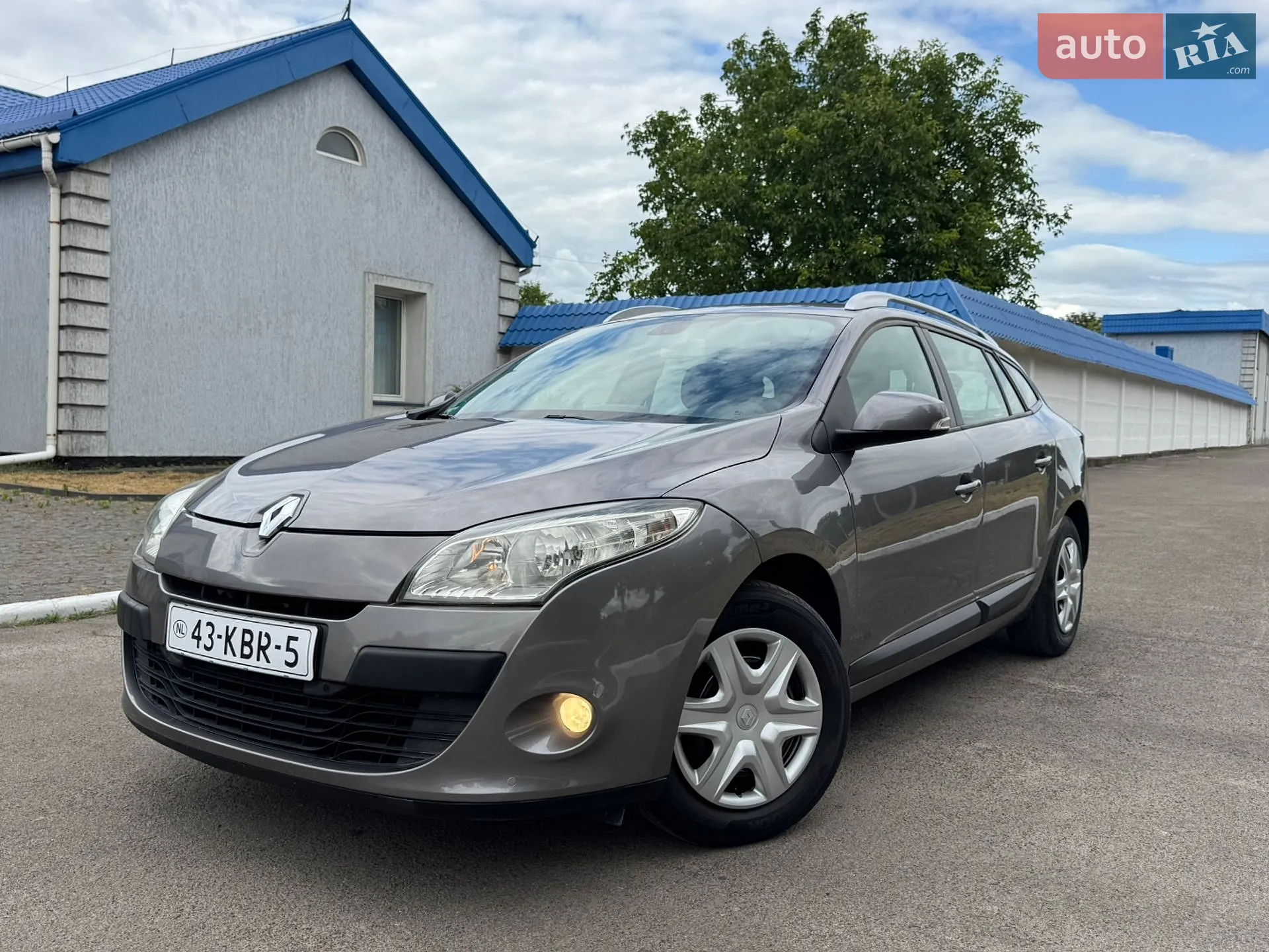 2010 Renault Megane - мініатюра 9