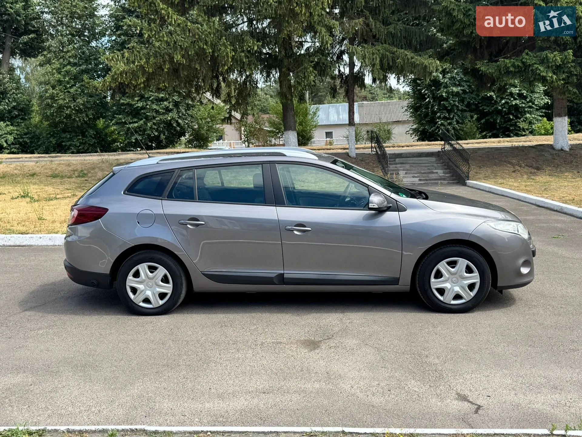 2010 Renault Megane - мініатюра 17