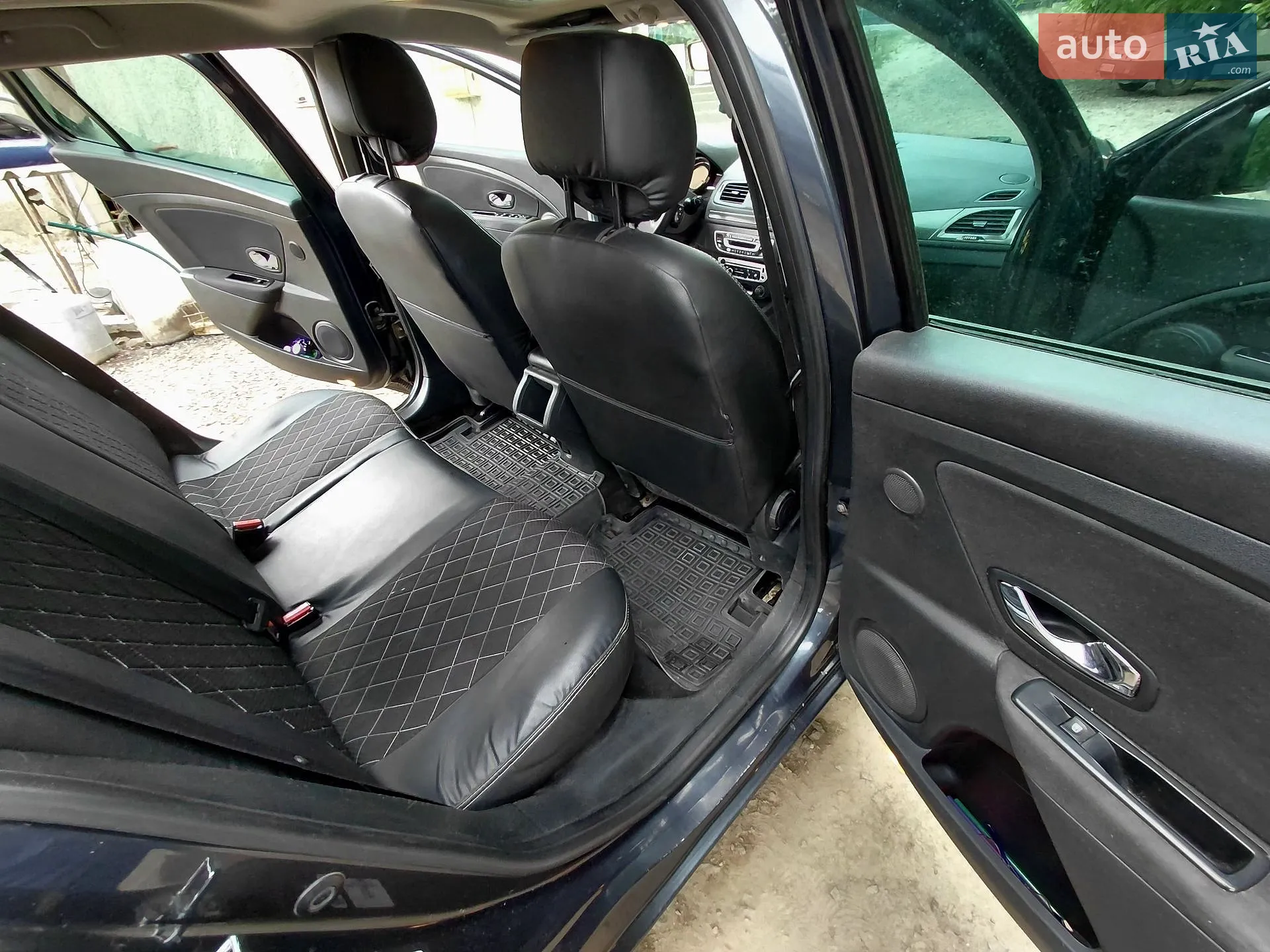 2012 Renault Megane - мініатюра 12