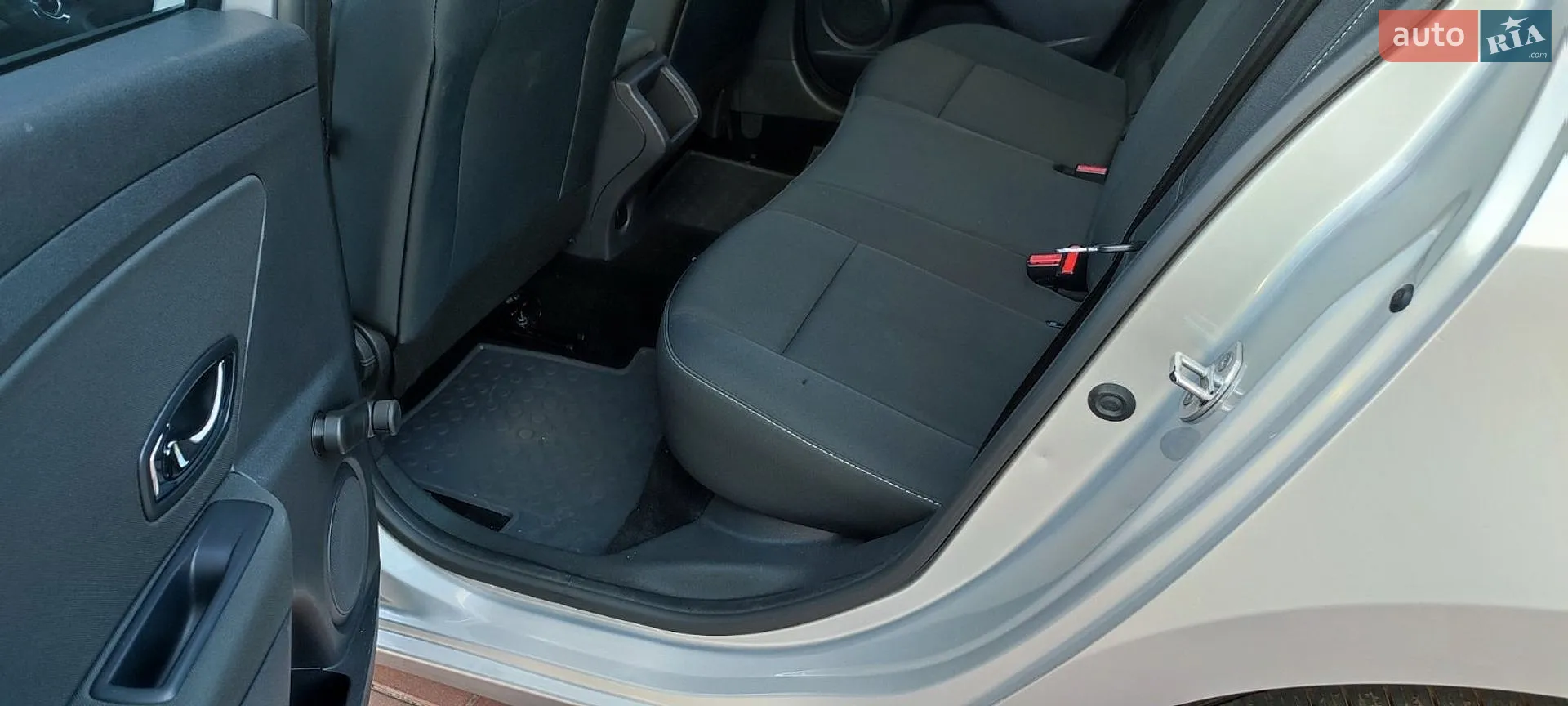 2014 Renault Megane - мініатюра 20