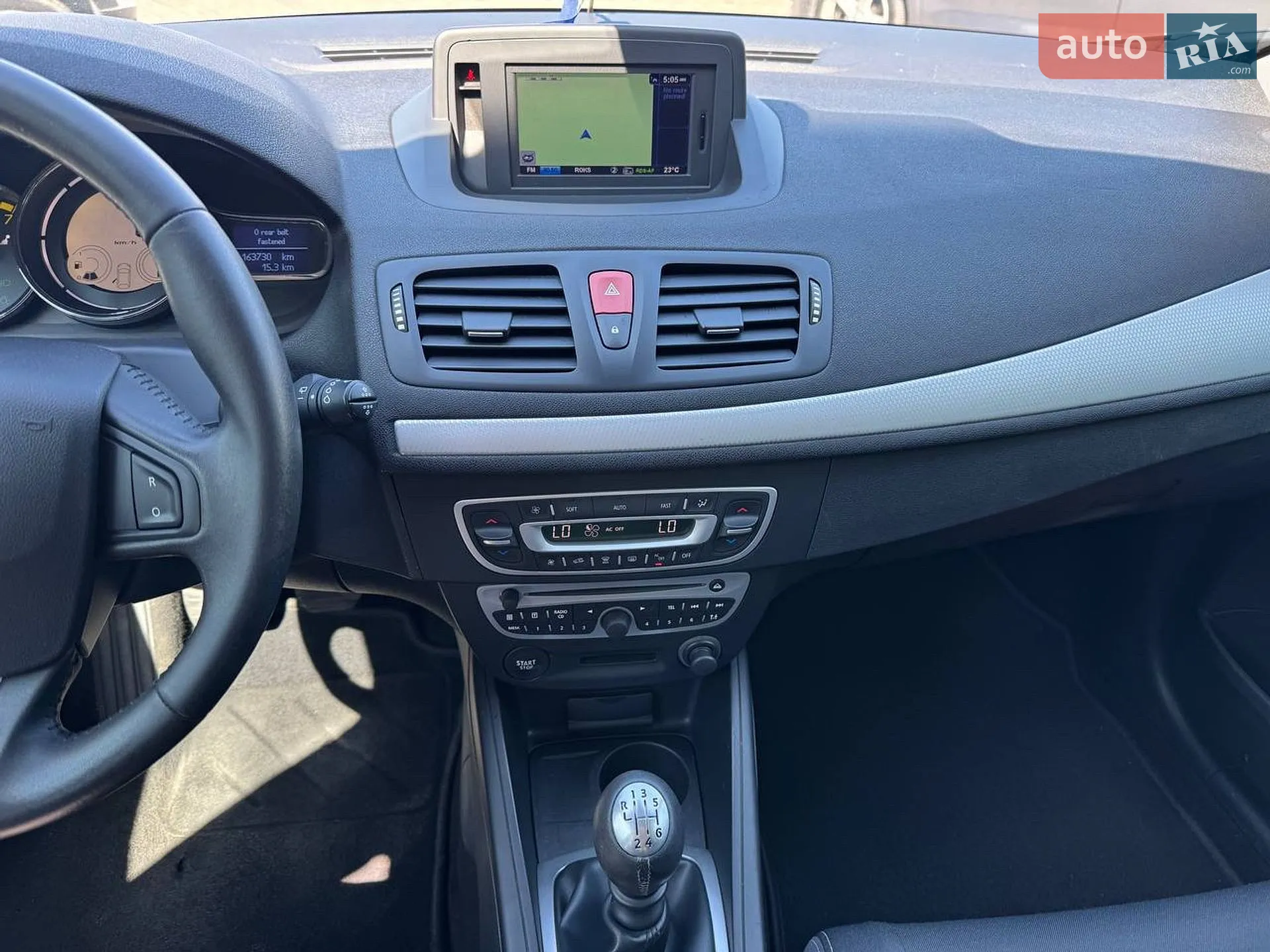 2010 Renault Megane - мініатюра 10