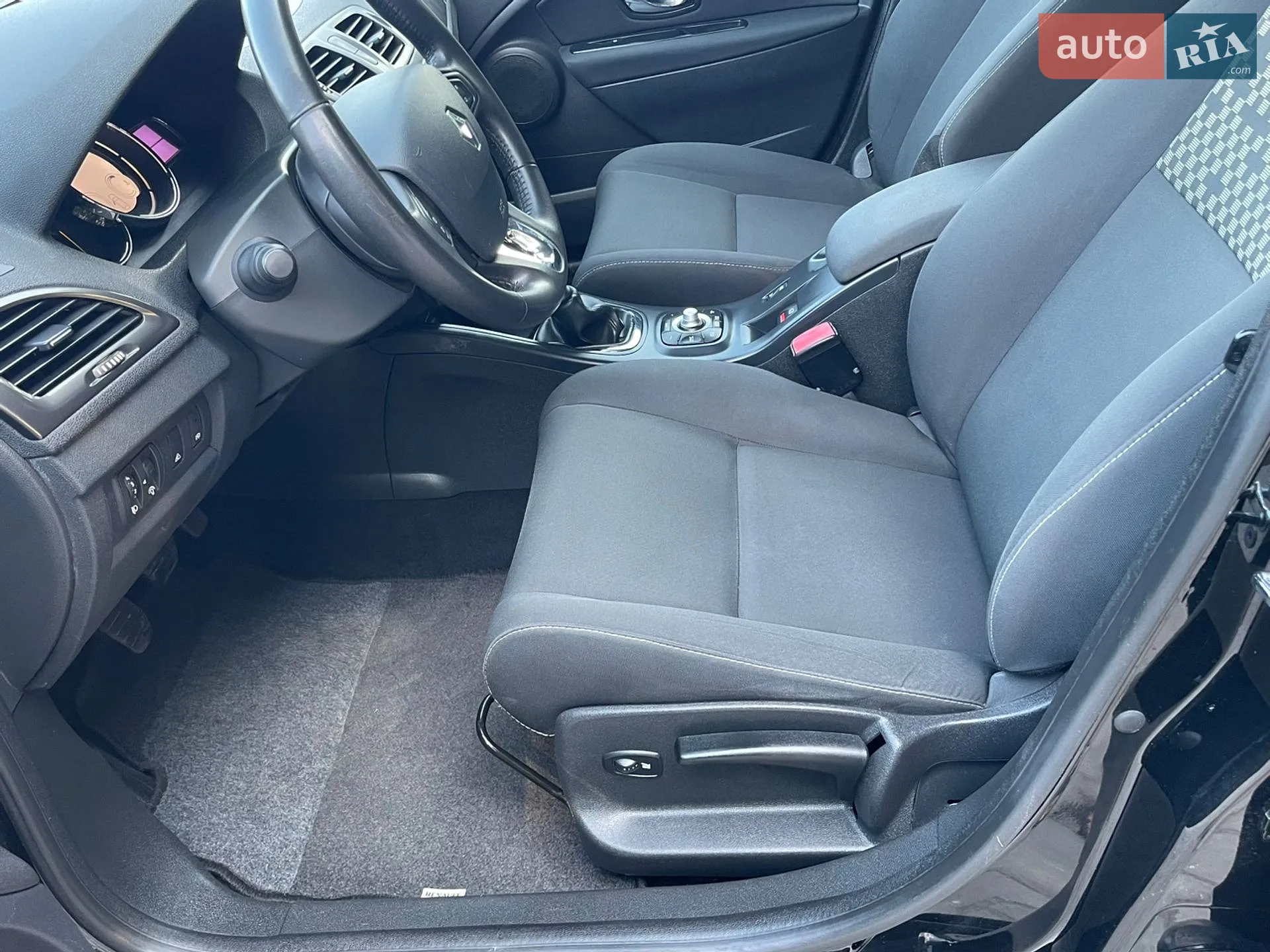 2013 Renault Megane - мініатюра 17