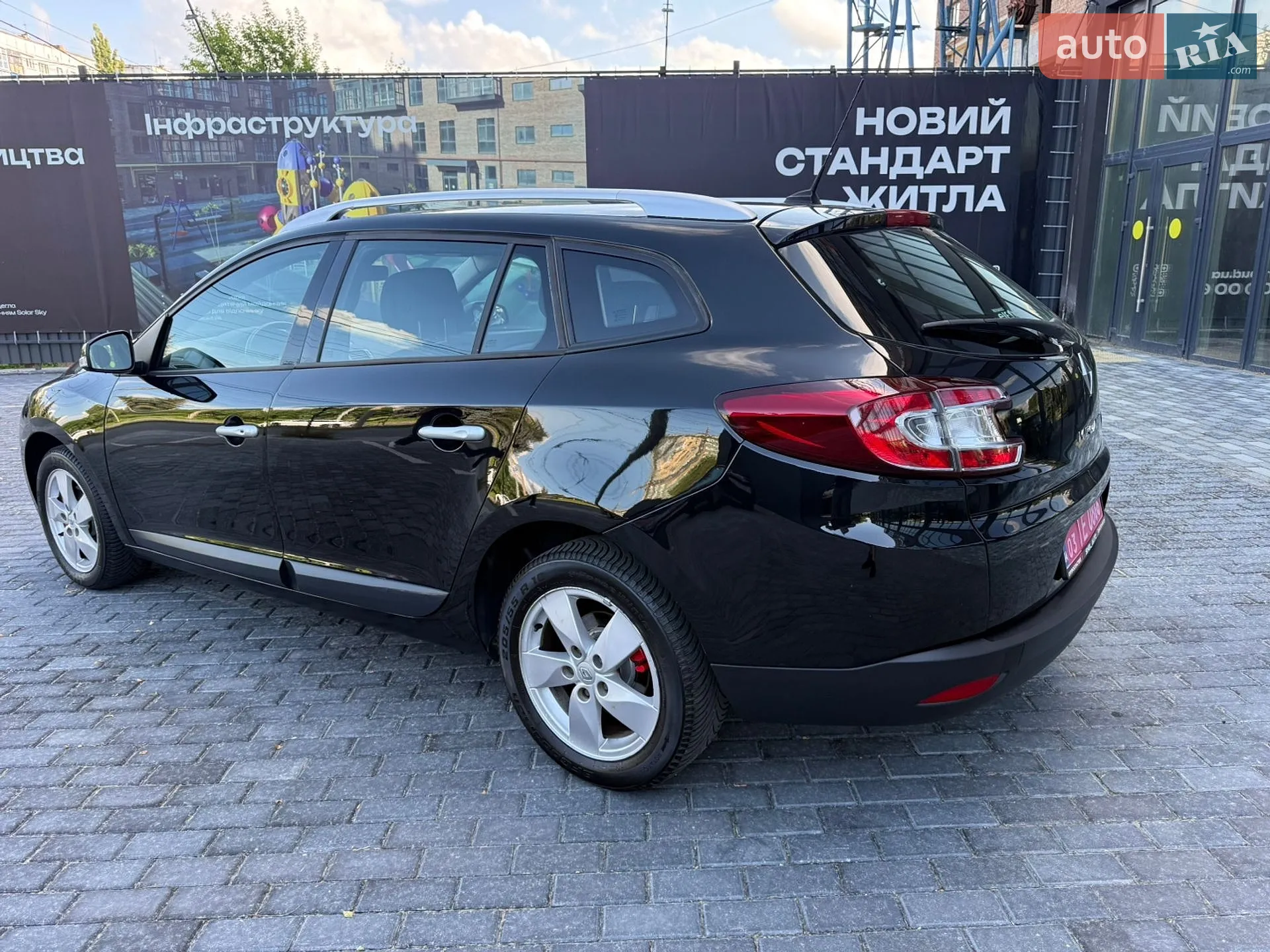 2011 Renault Megane - мініатюра 8