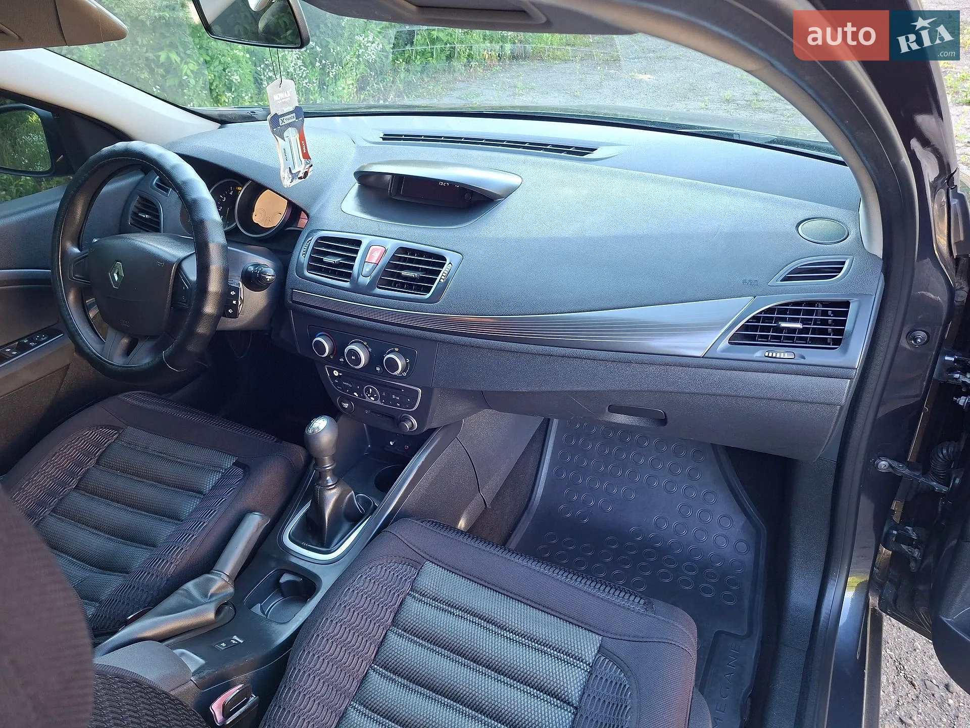 2010 Renault Megane - мініатюра 37