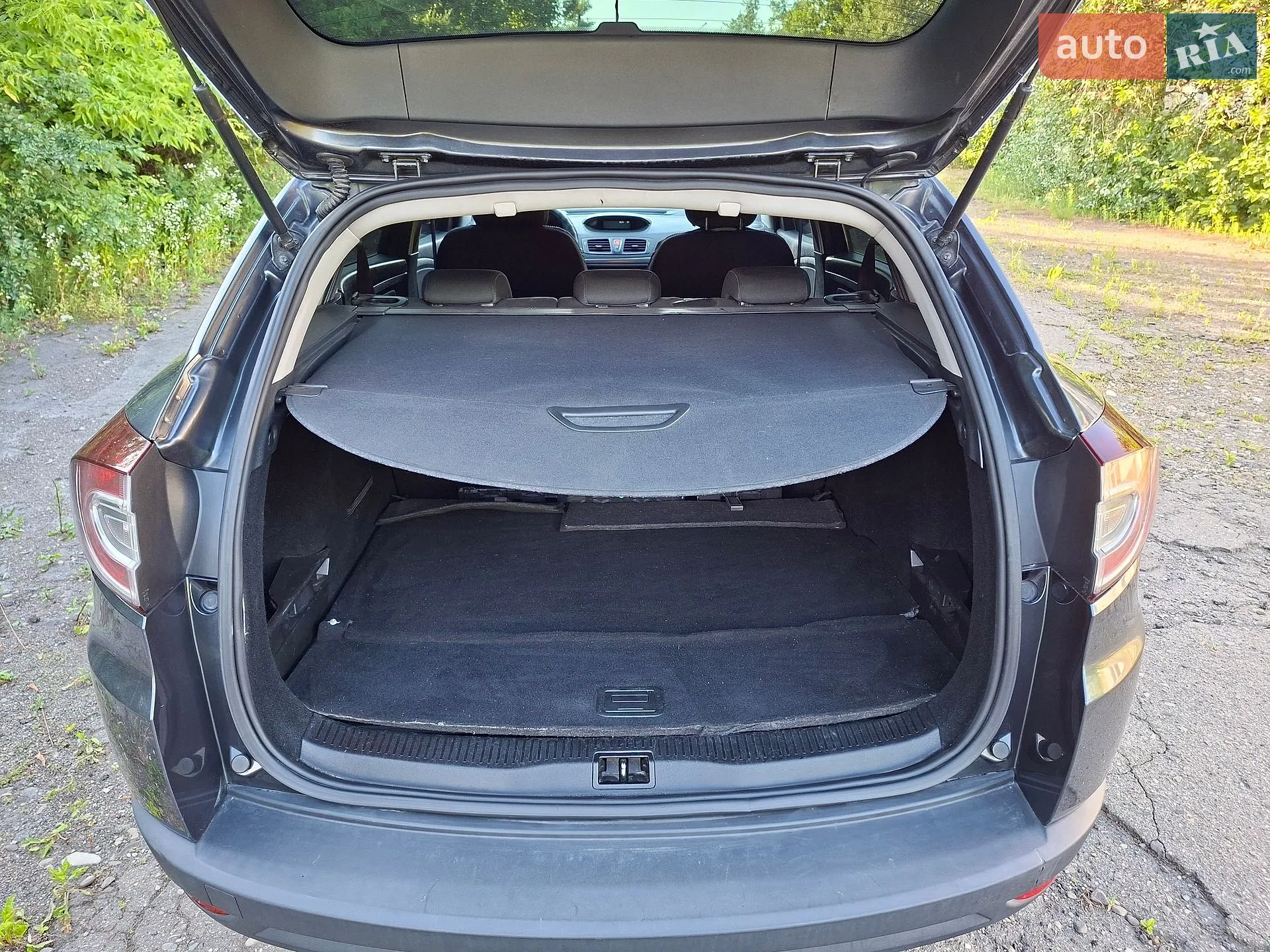 2010 Renault Megane - мініатюра 40