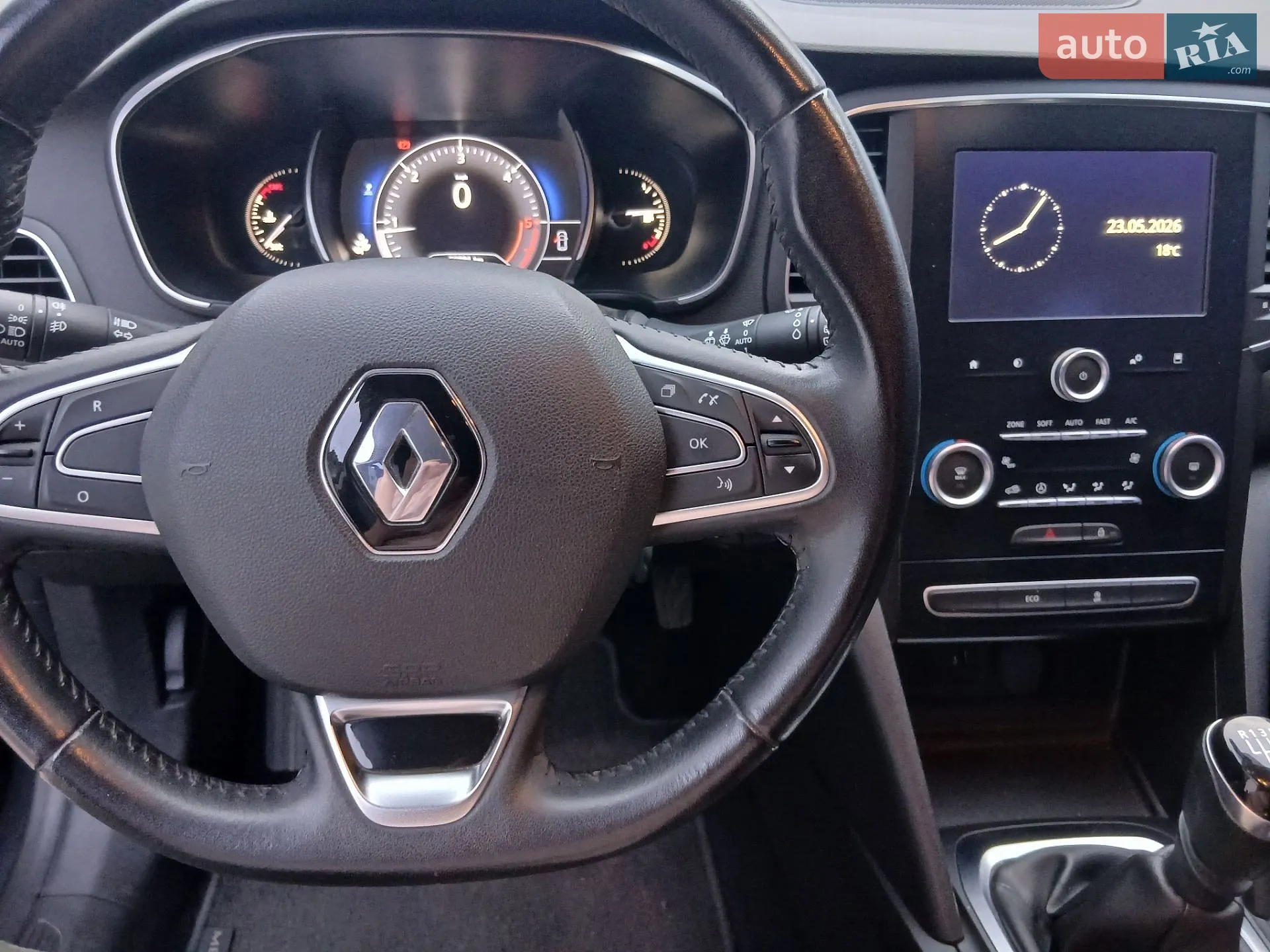 2016 Renault Megane - мініатюра 13