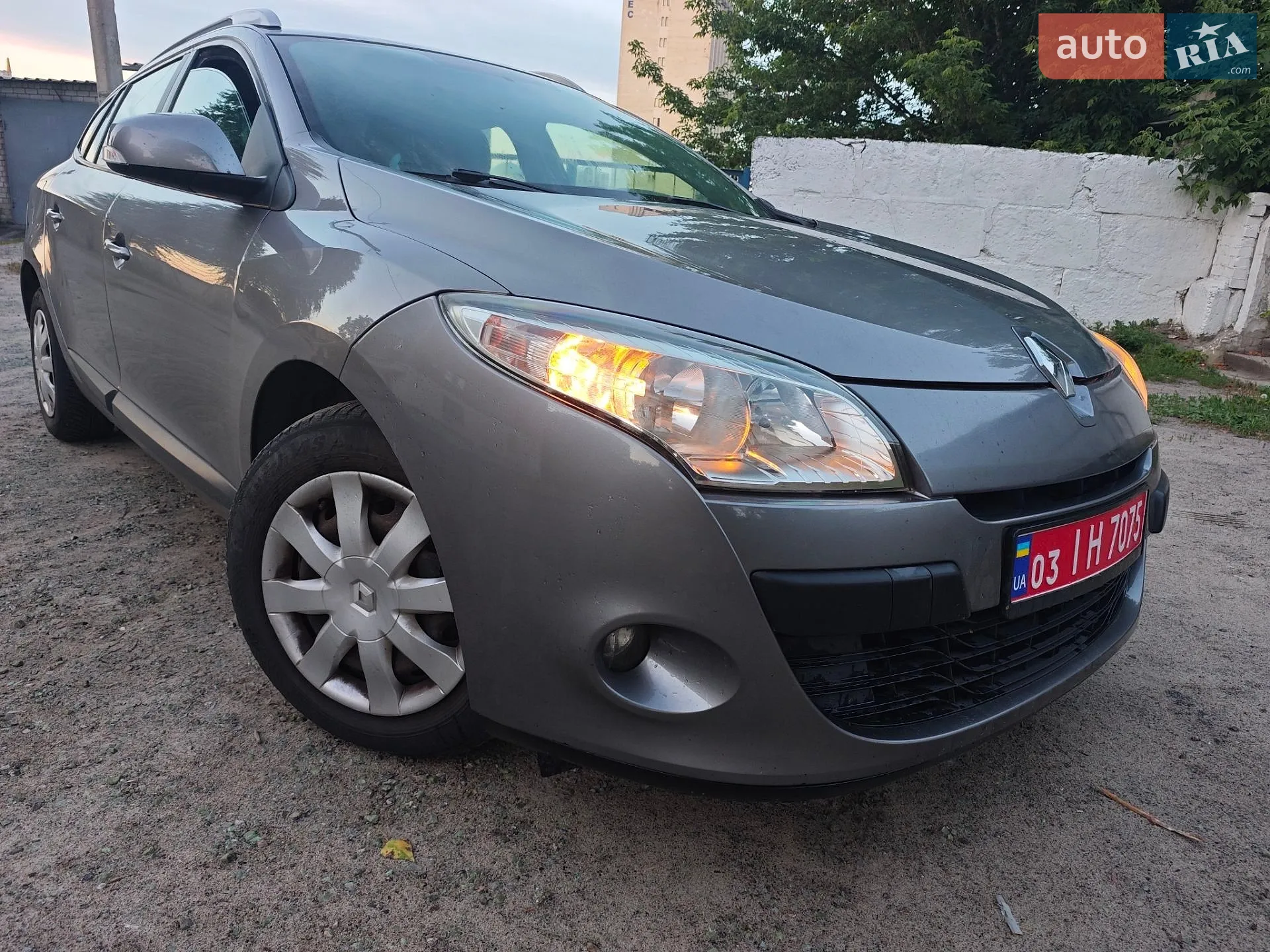 2010 Renault Megane - фото 1